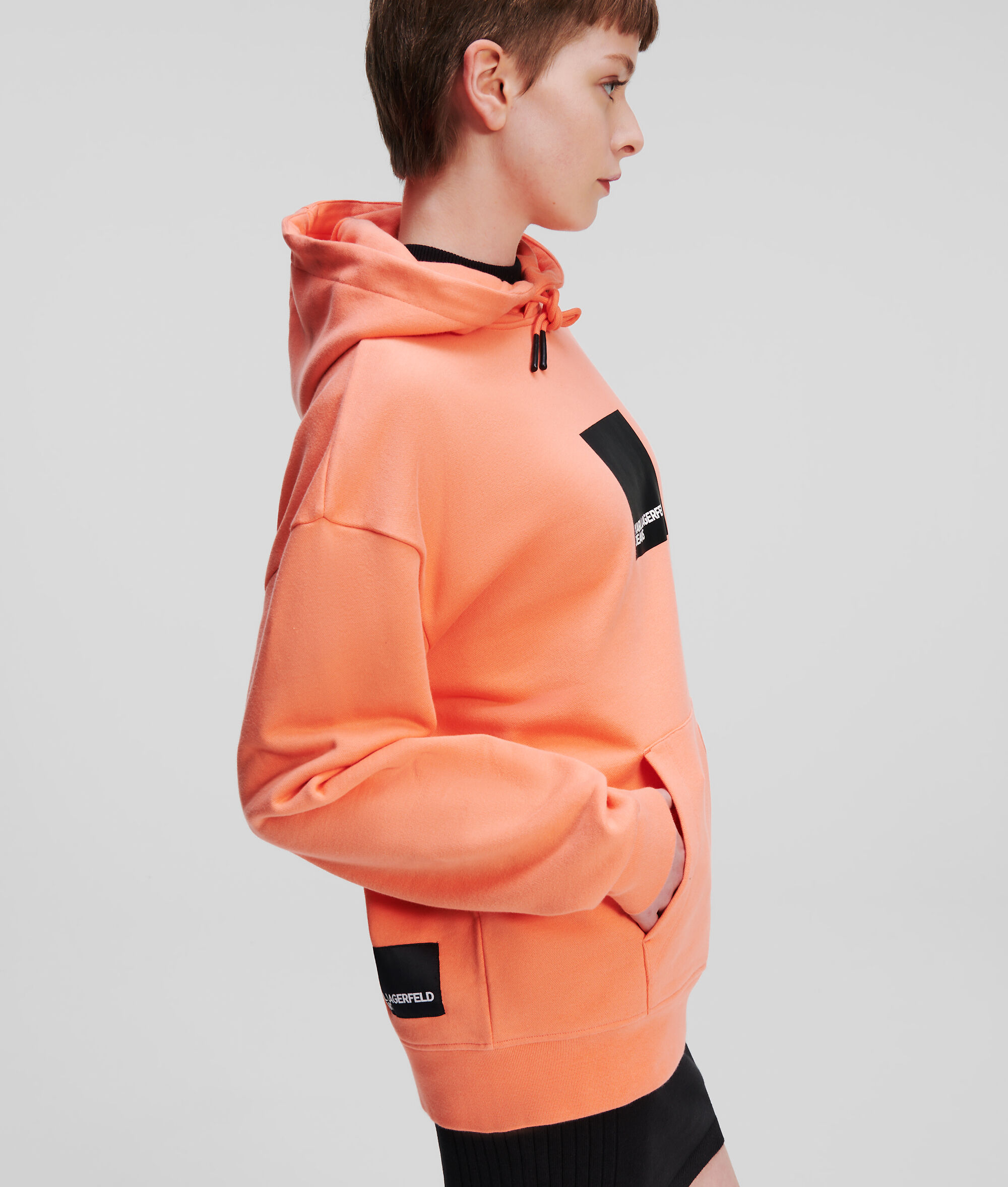 SWEAT À CAPUCHE AVEC LOGO KLJ