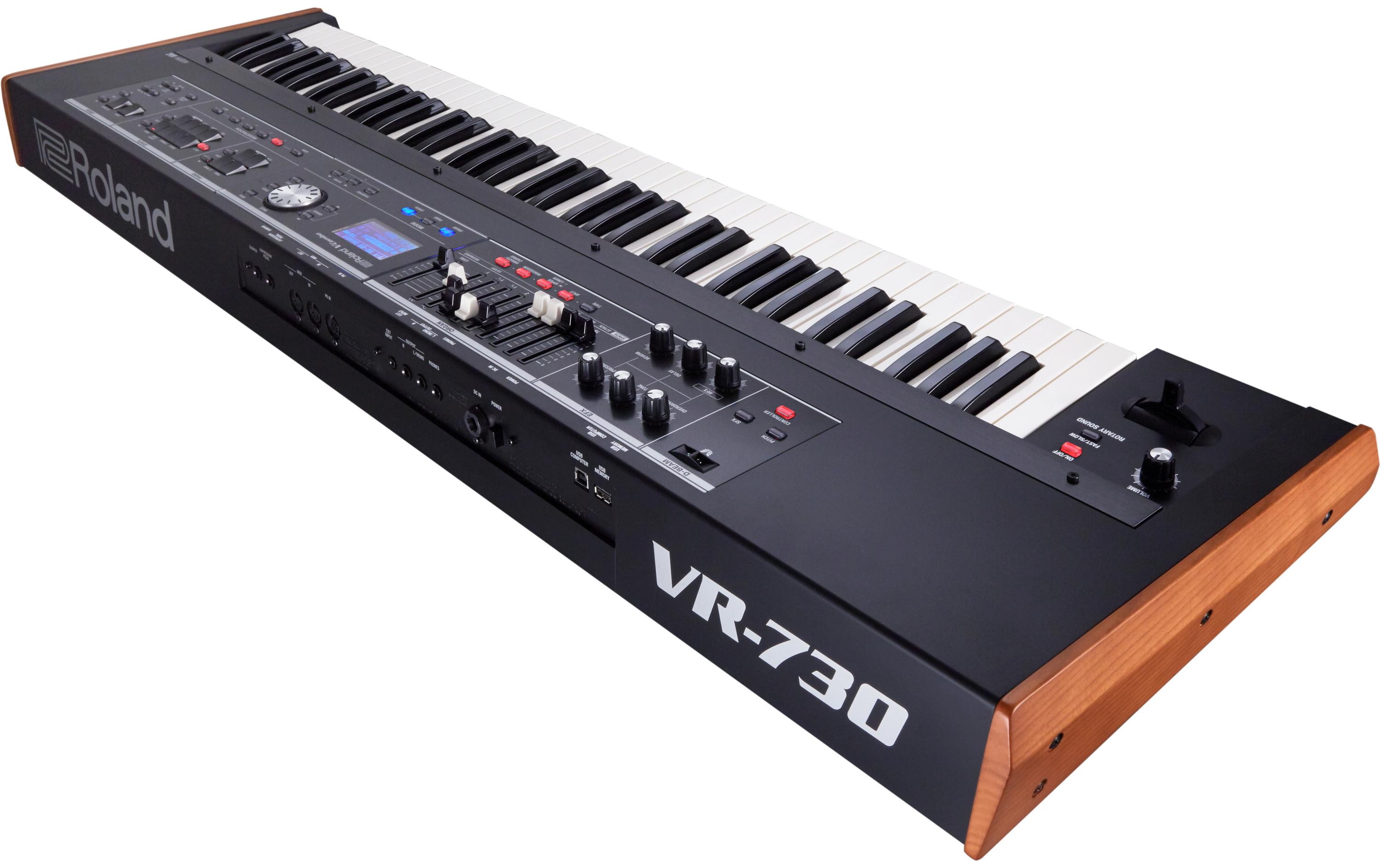 Synthesizer VR-730<br>Live Performance Keyboard