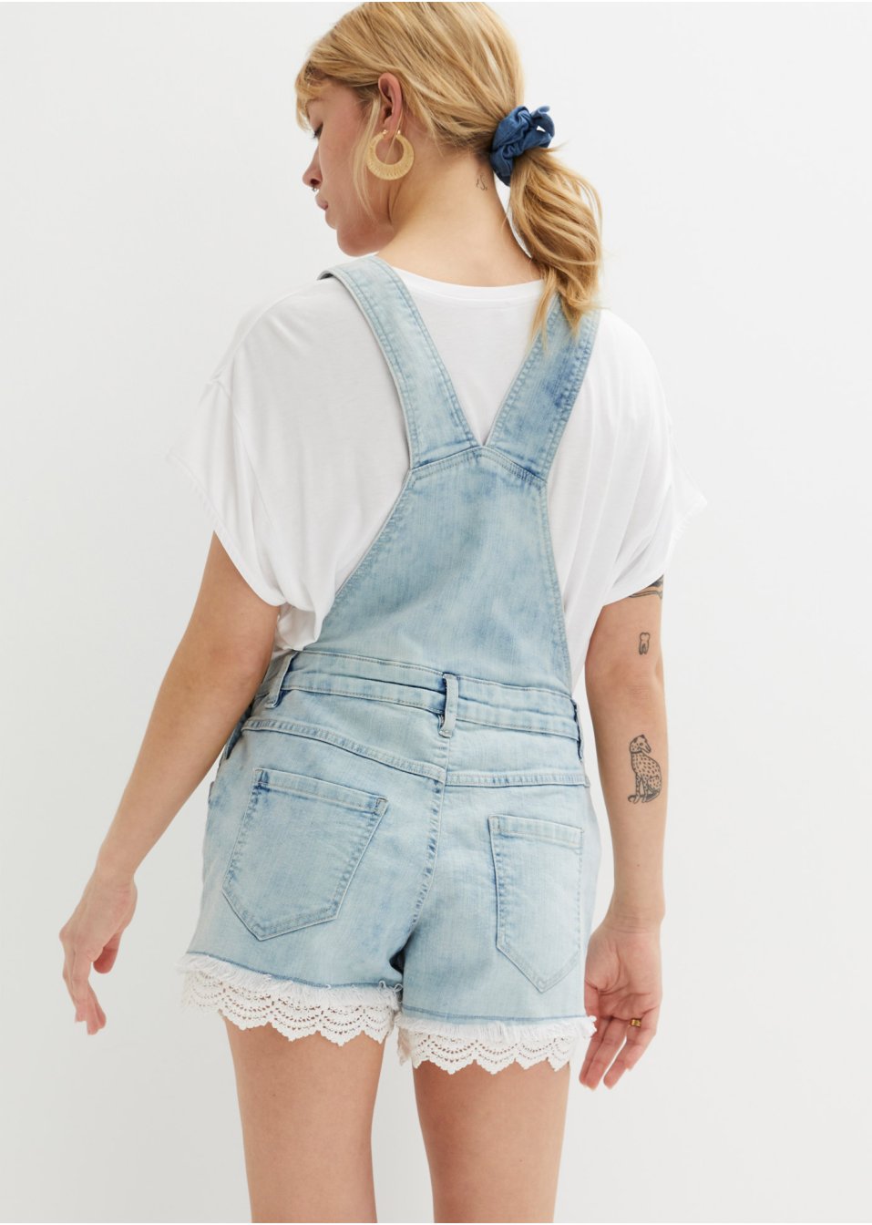 Salopette short en jean avec dentelle