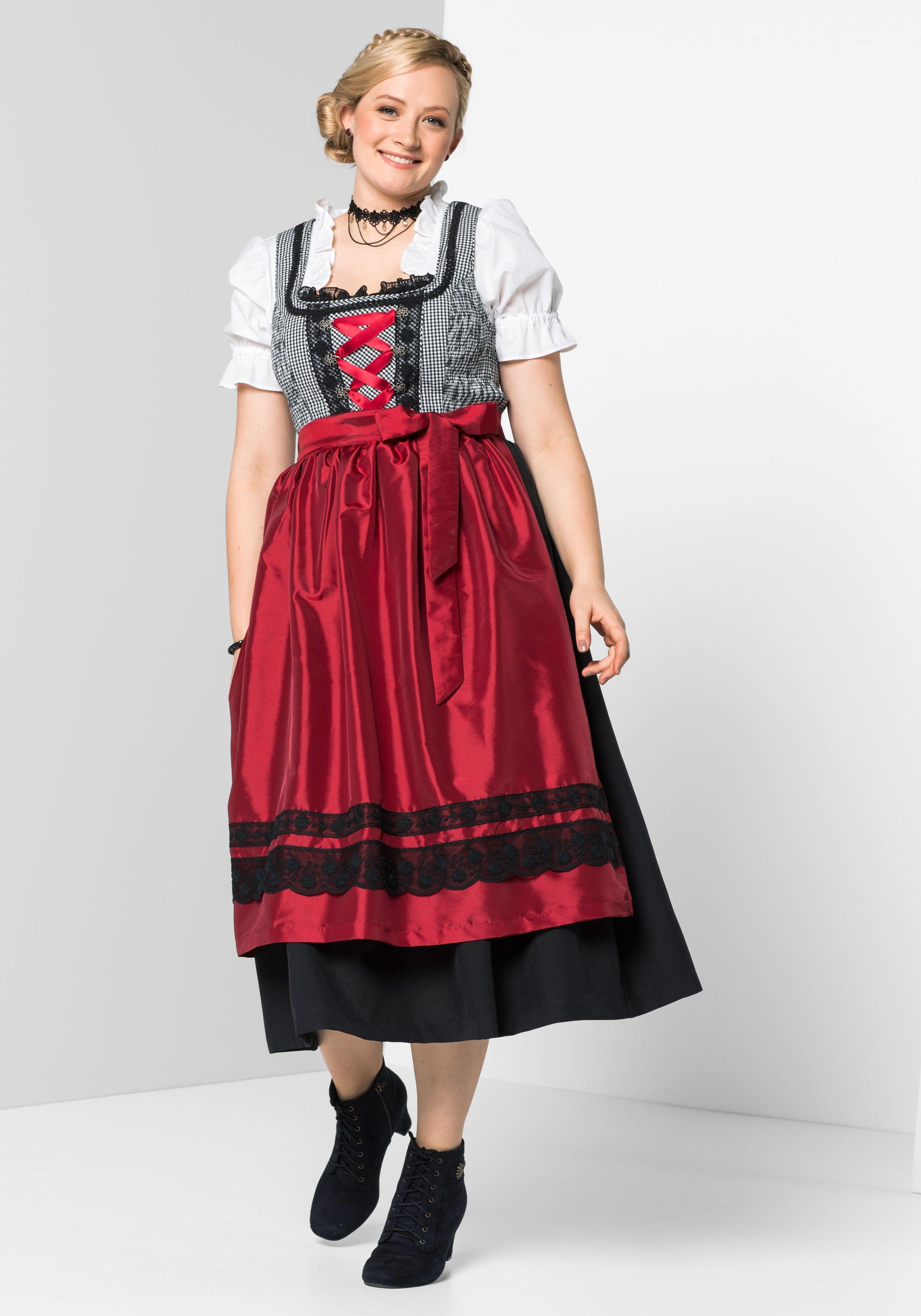 Dirndlbluse im Materialmix