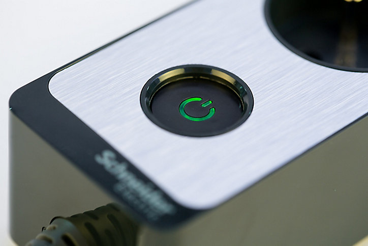 Multiprise 3 prises + 2 usb Schneider Electric Odace anthracite finition aluminium brossé 1.5 m
