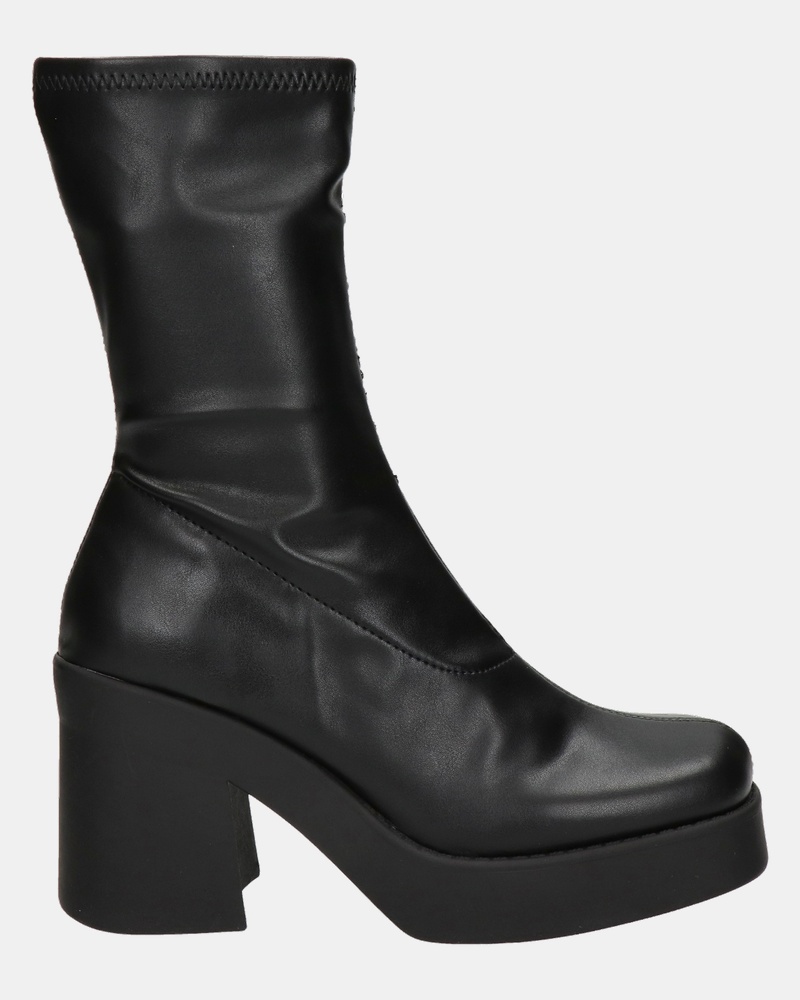 Steve Madden Overcast Enkellaarsjes  - zwart