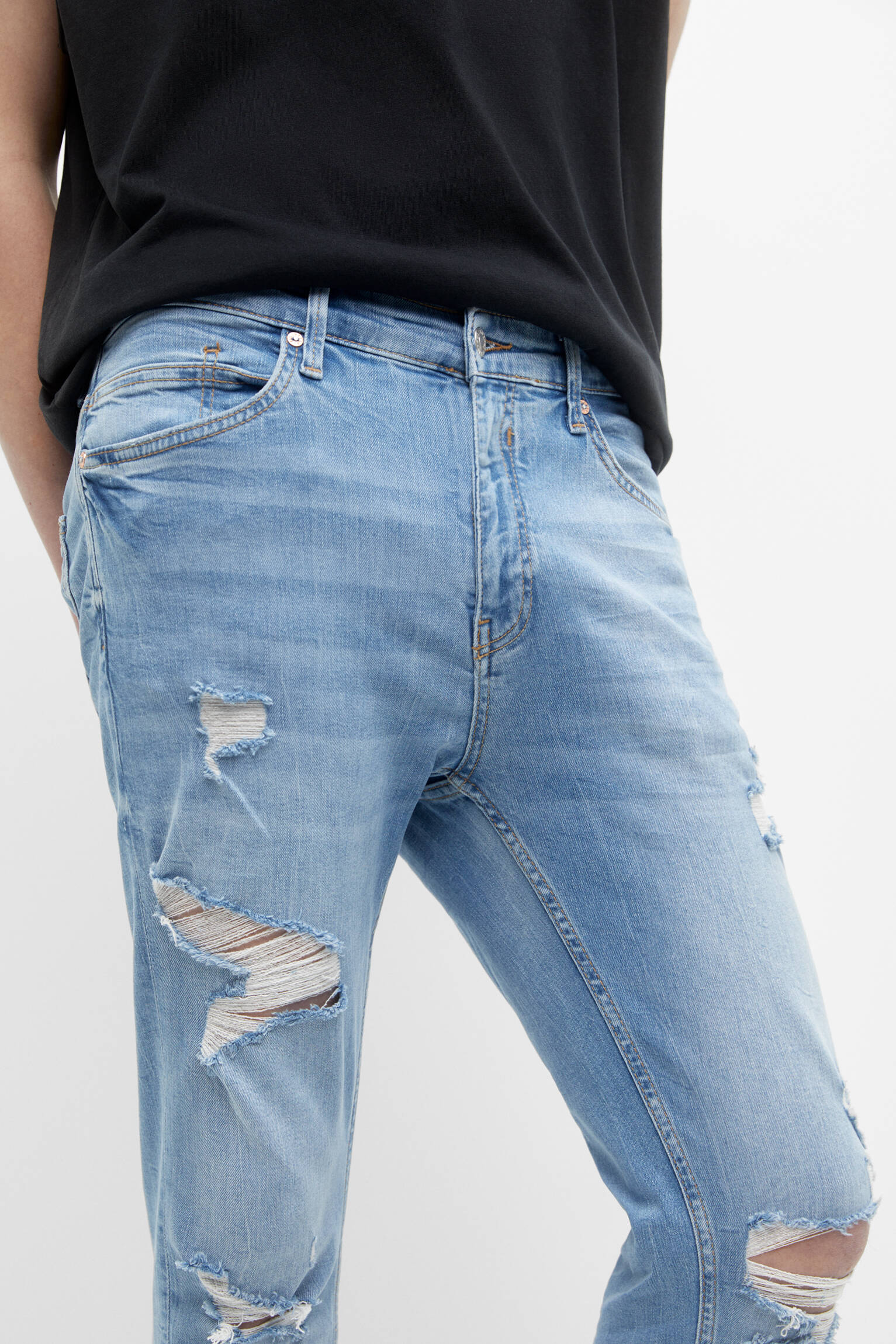 CALÇA JEANS CENOURA RASGADA - AZUL CLARO