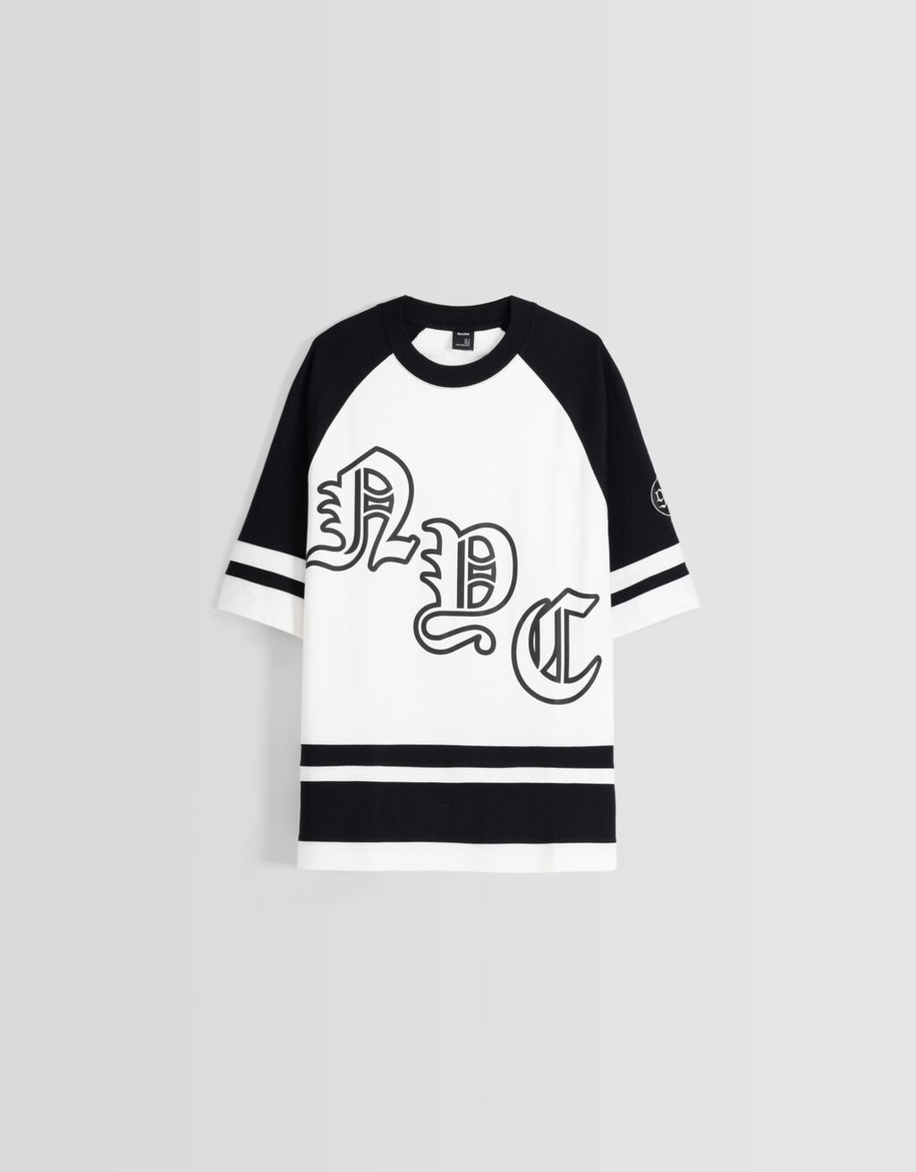 Camiseta oversized estampada com mangas 3/4