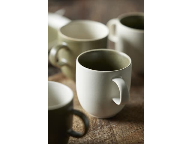 Studio Round North Krus 33 cl Matte white/Matte moss