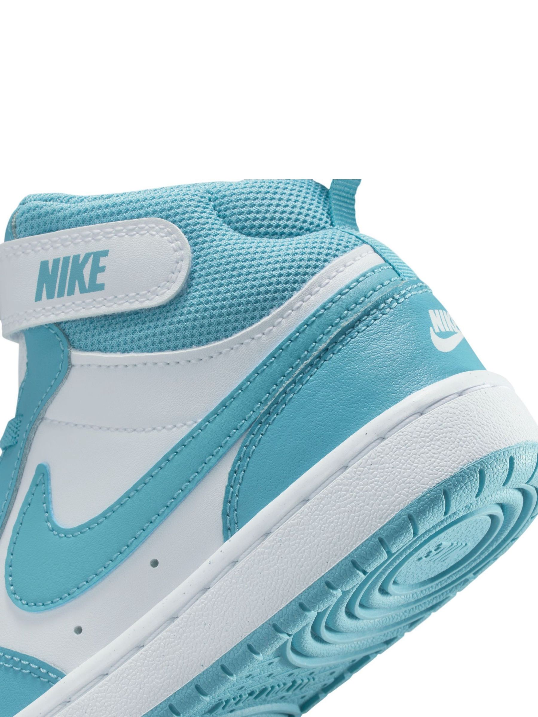 Wit/denim turquoise blauw - Nike - Junior Court Borough halfhoge sneakers