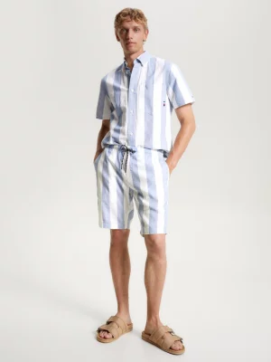 Camisa listrada de manga curta com corte regular