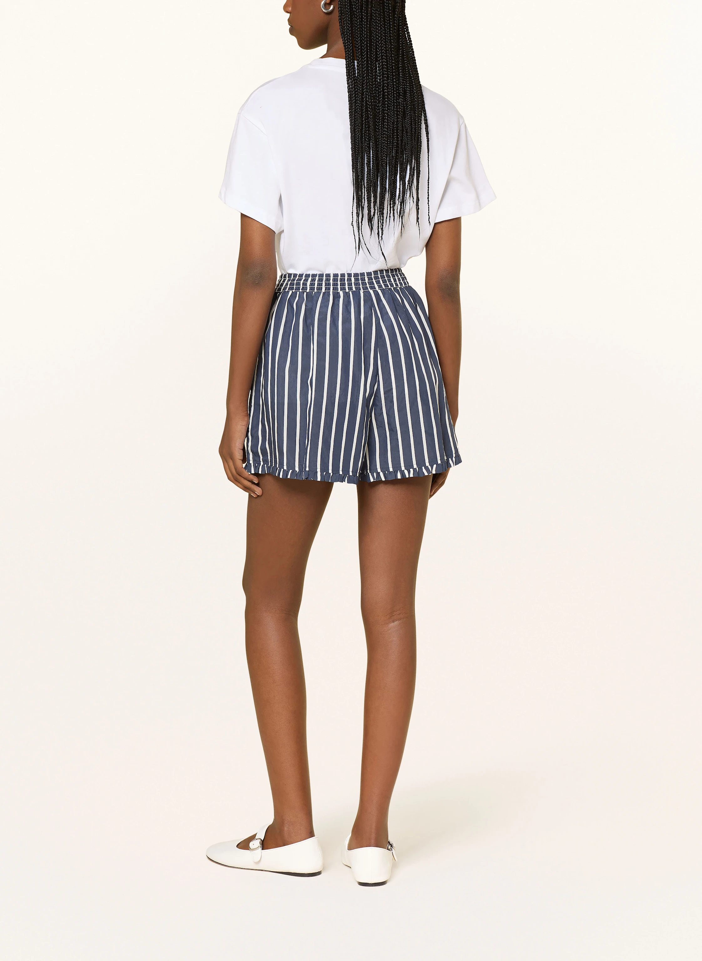CLAUDIE PIERLOT Shorts mit Rüschen