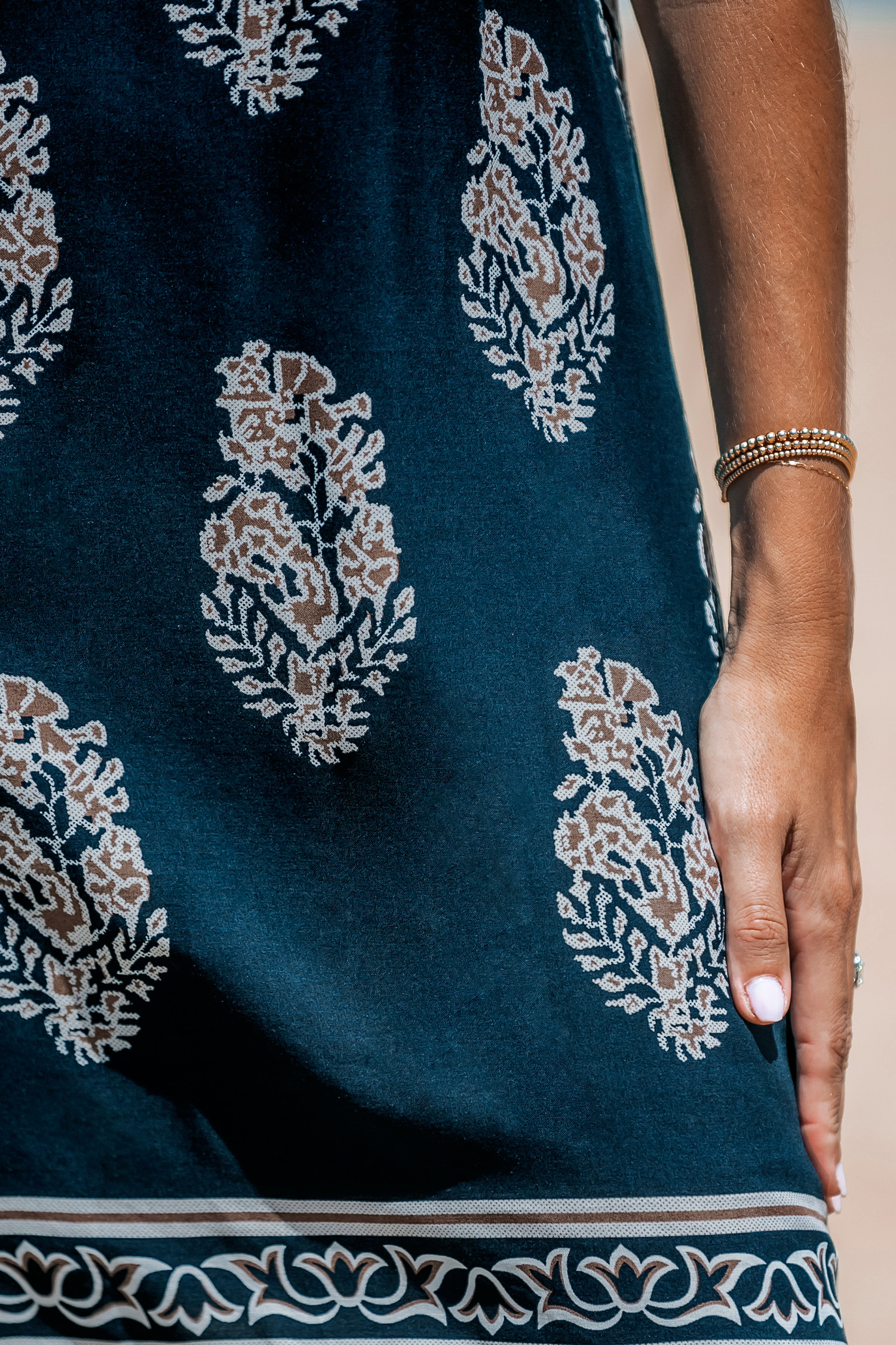 Robe mini à nouer dans le dos et imprimé floral