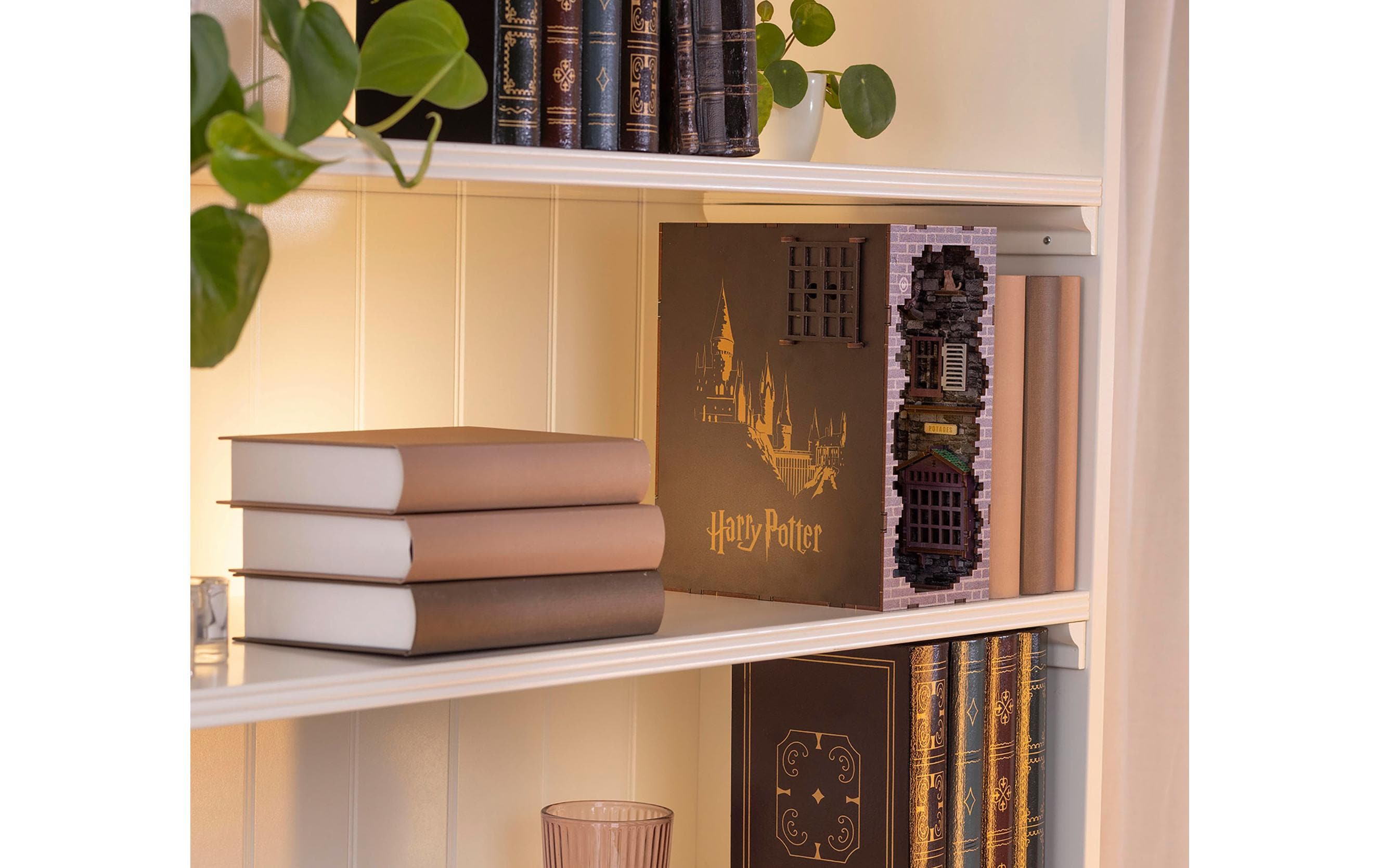 Bausatz Diagon Alley Harry PotterHolzbausatz mit LED-Beleuchtung und Berührungssensor
