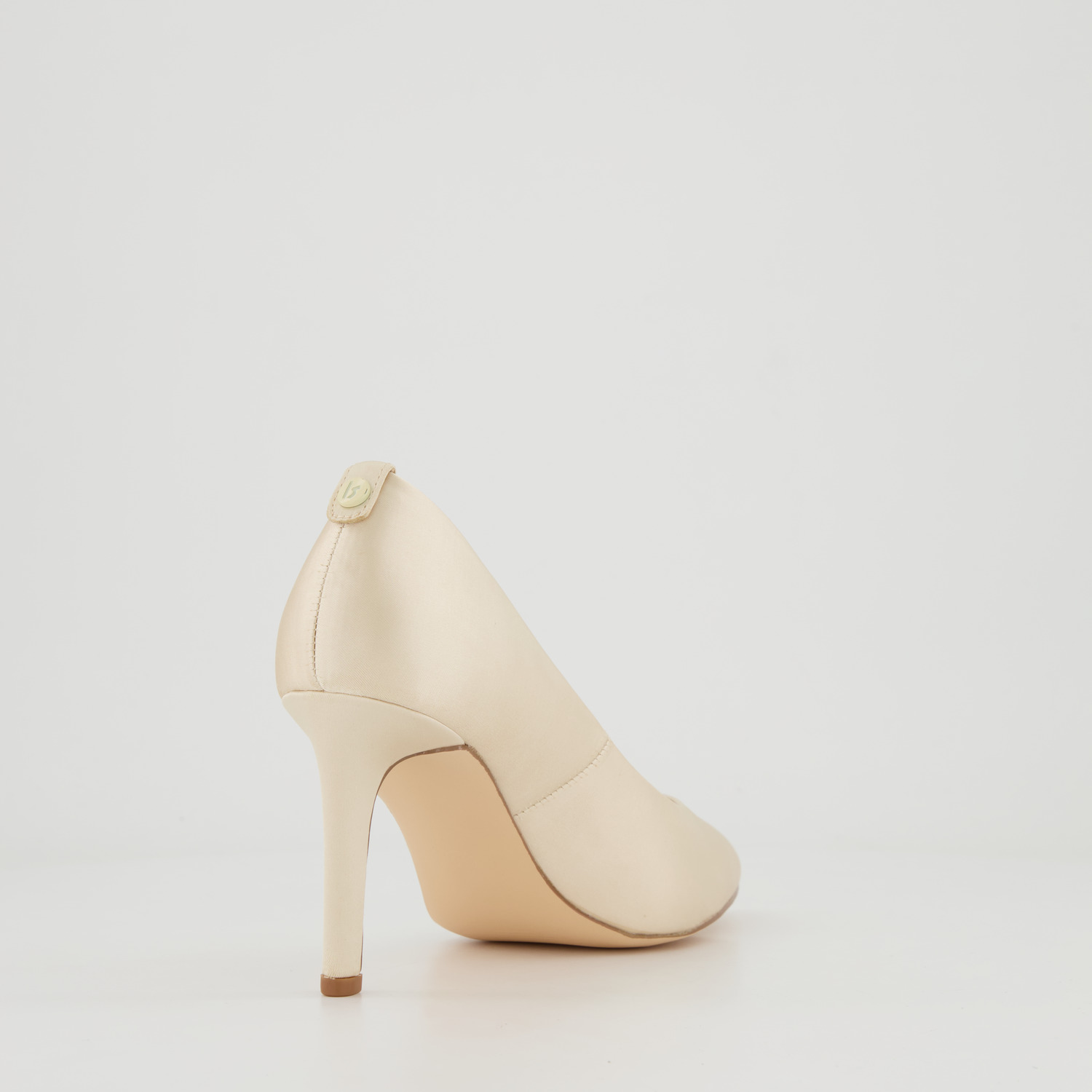 La Strada Pumps