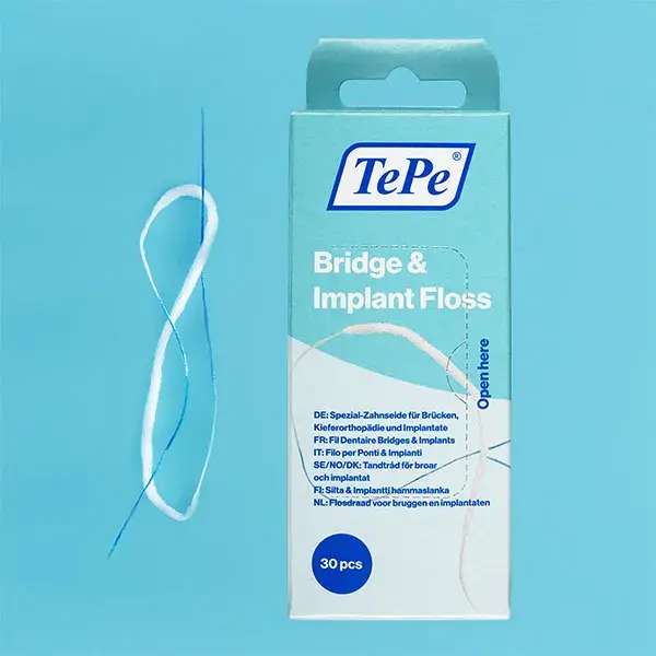 Fio dental TePe especial para implantes, 30 unidades.
