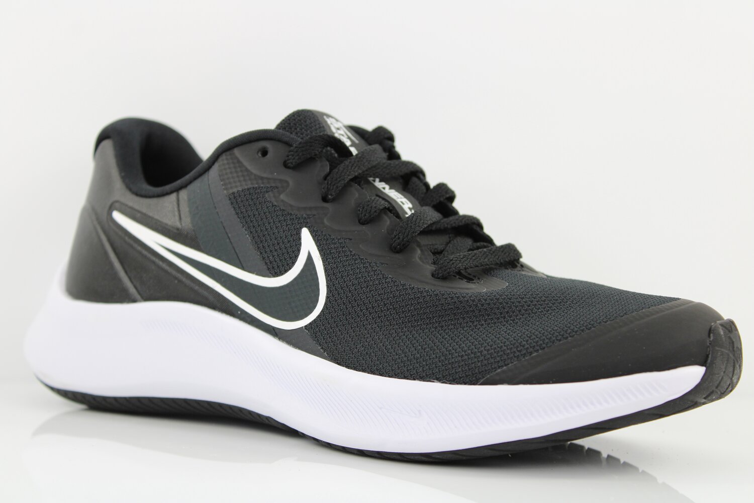 Nike Sneaker