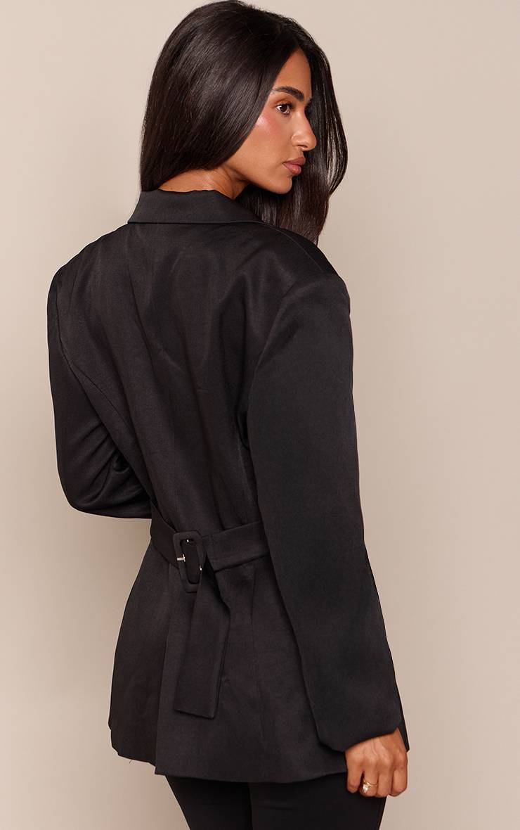 Noir Blazer Cintré Dans Le Dos À Simple Boutonnage