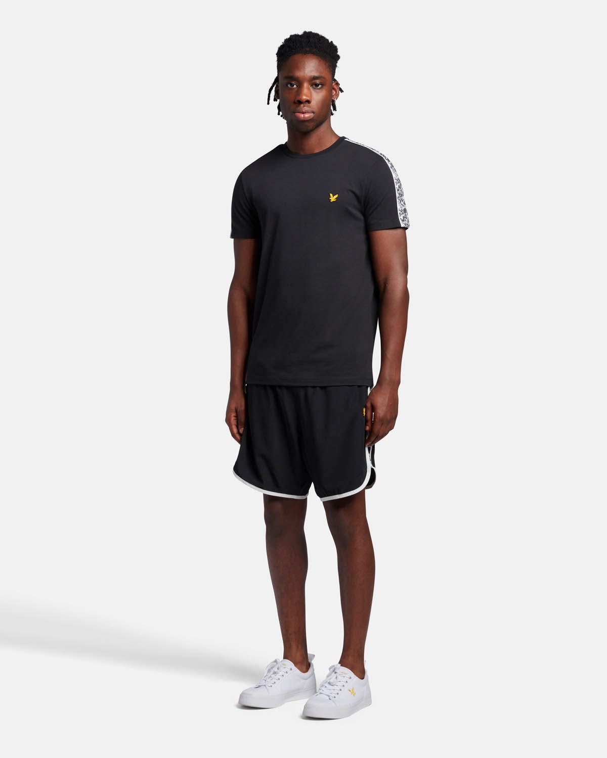 Lyle & Scott  Flyer Shorts