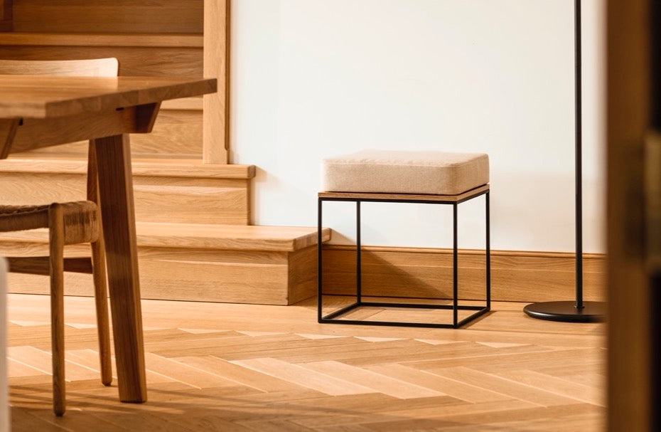 noo.ma FEO Poef - Black Oak | Creme Beige