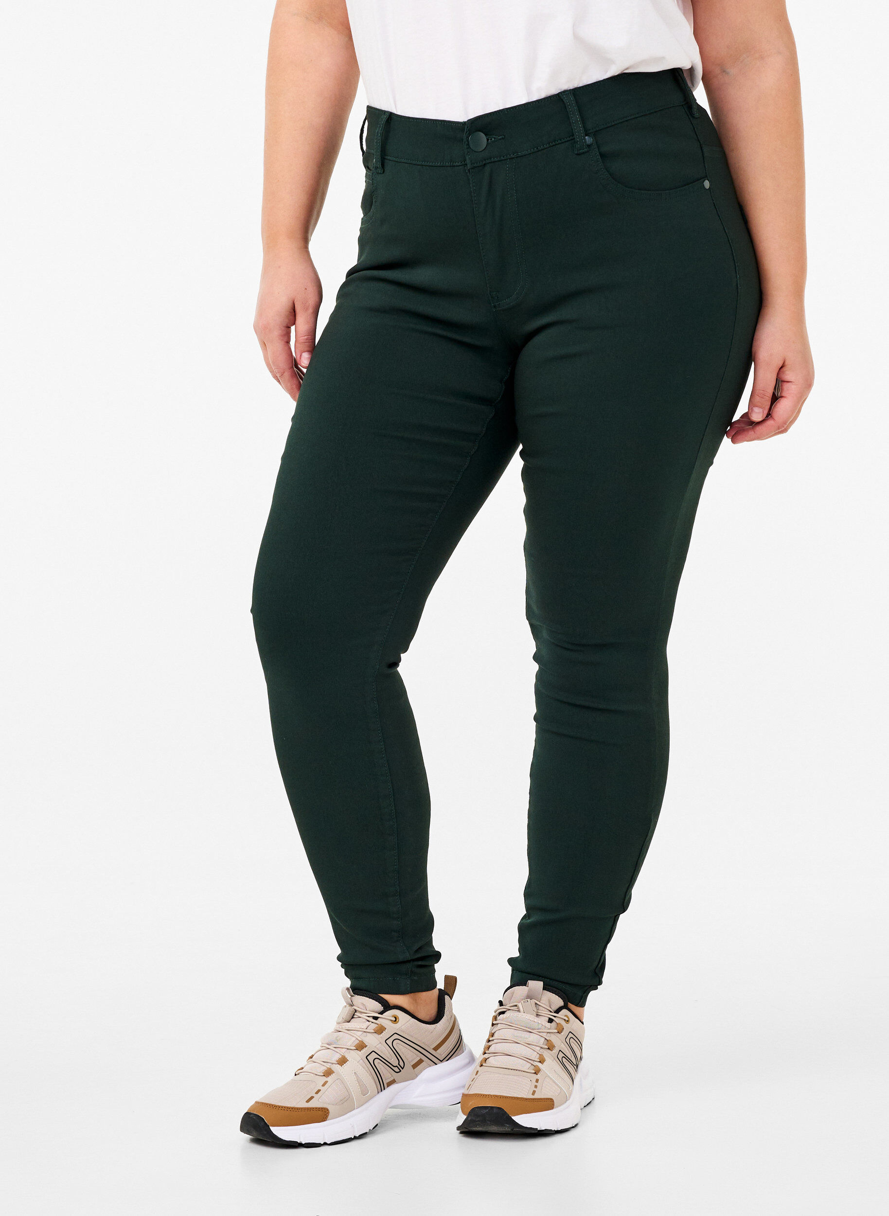 Slim fit bukser med lommer