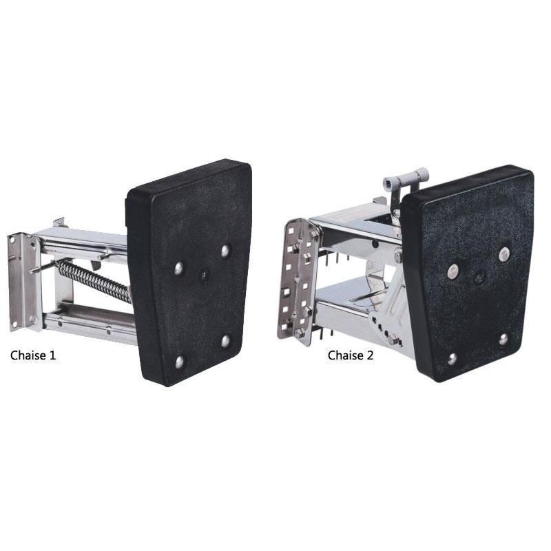 Chaises Inox, Tableau Plastique Plastimo