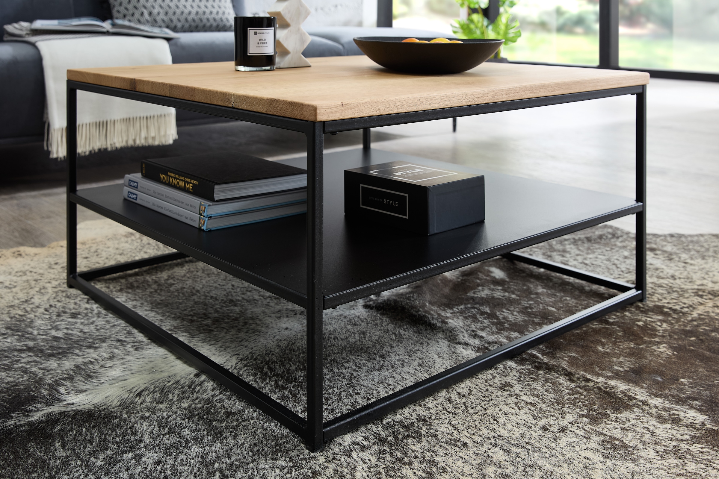 Stolkom Couchtisch »Tilda Wohnzimmertisch Massivholz im Industrial Style BxHxT 75x40x75 cm« Eiche Massivholz geölt, Metallablage in schwarz