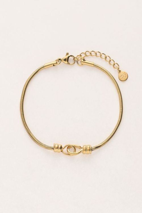 Vintage armband connected
