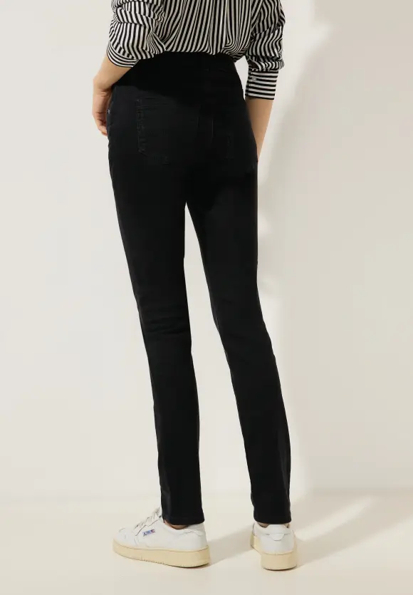 Casual Fit Jeans - clean black wash