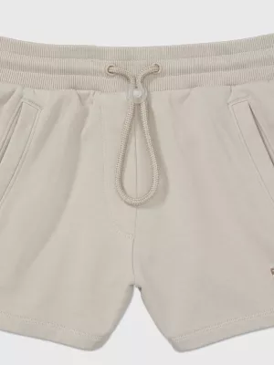 Shorts com logotipo tonal adaptável