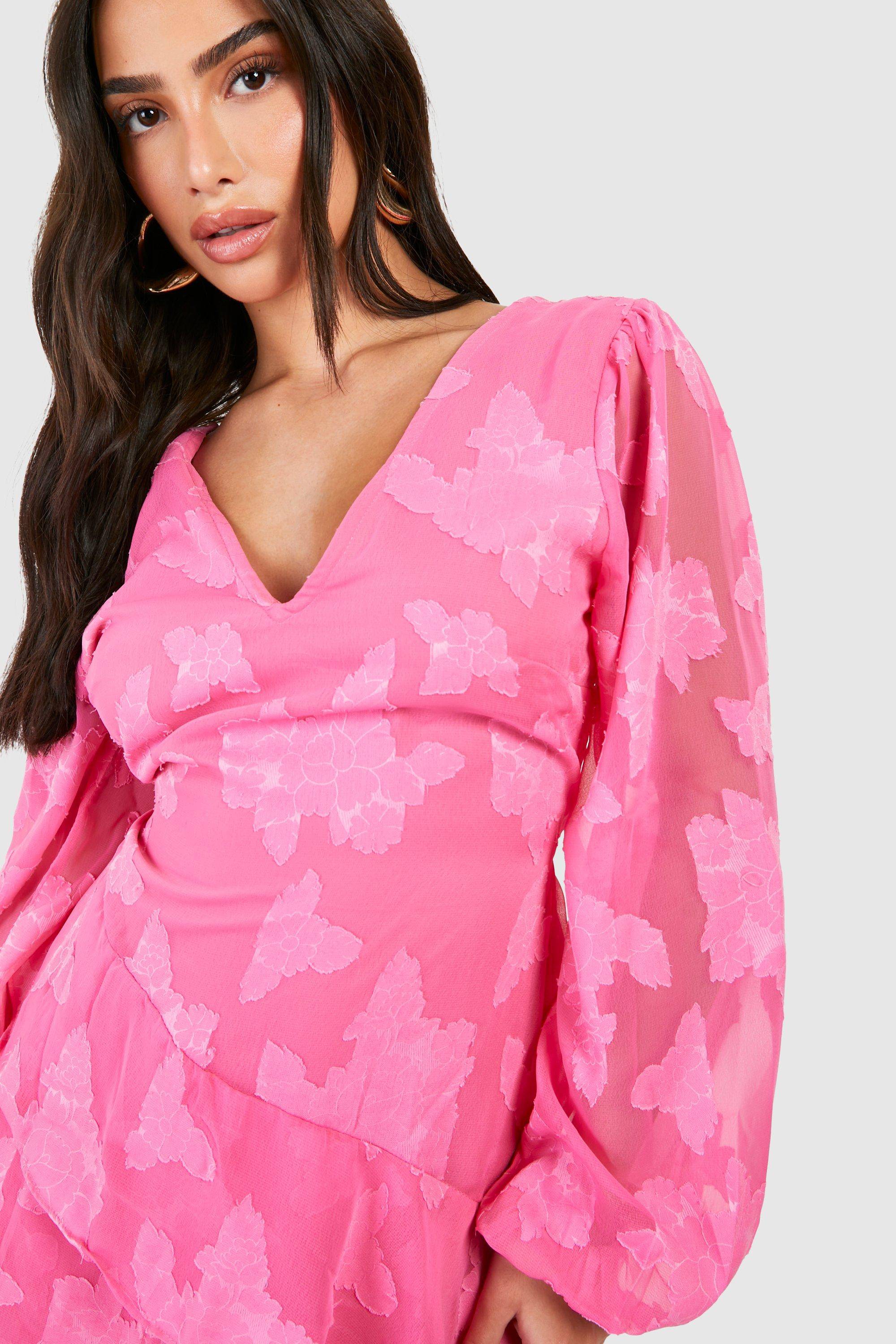 boohoo Robe Maxi Petite Taille À Détails Volantés Motif Floral Effet Délavé
