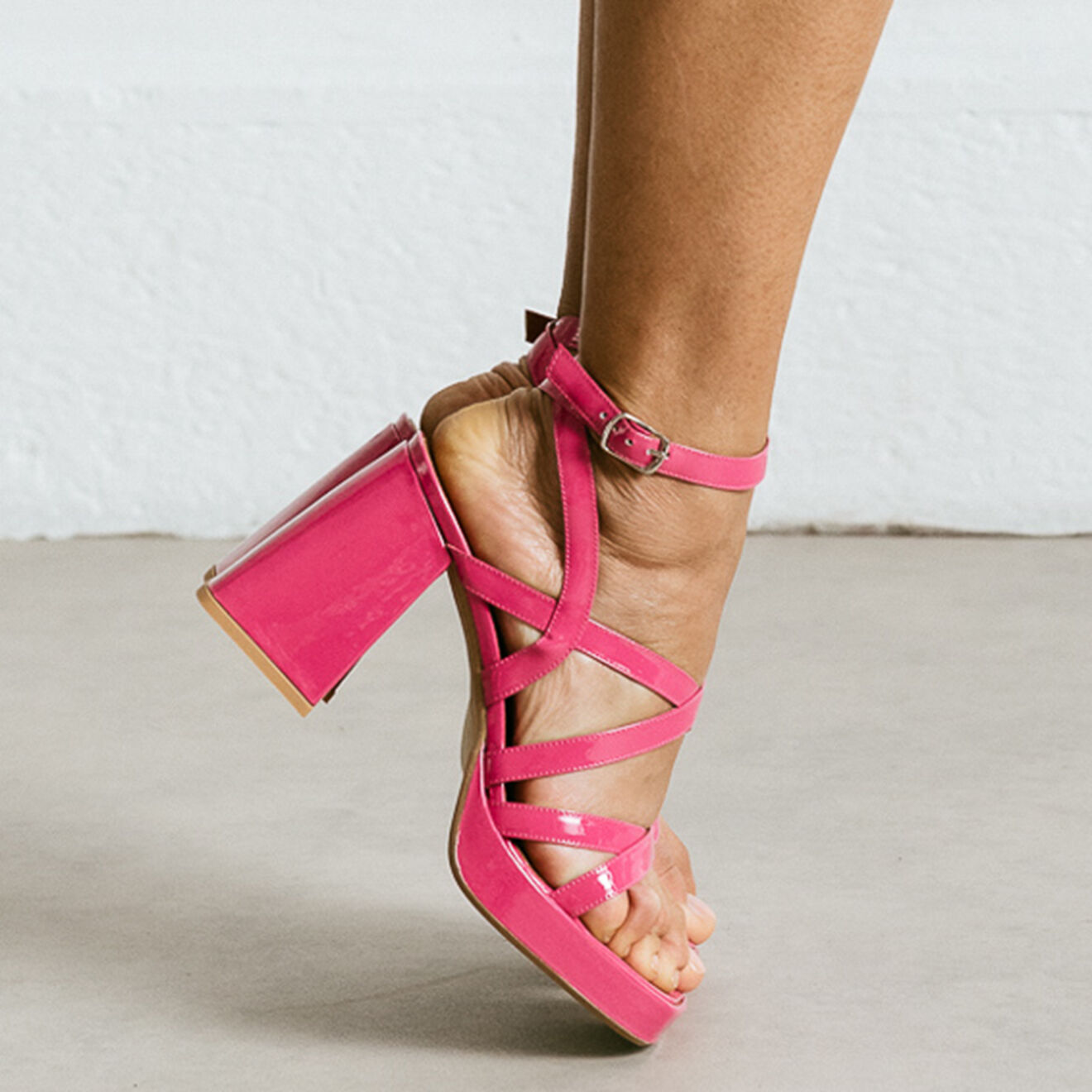Jonak Sandales en Cuir verni Divine fuchsia - Talon 9 cm