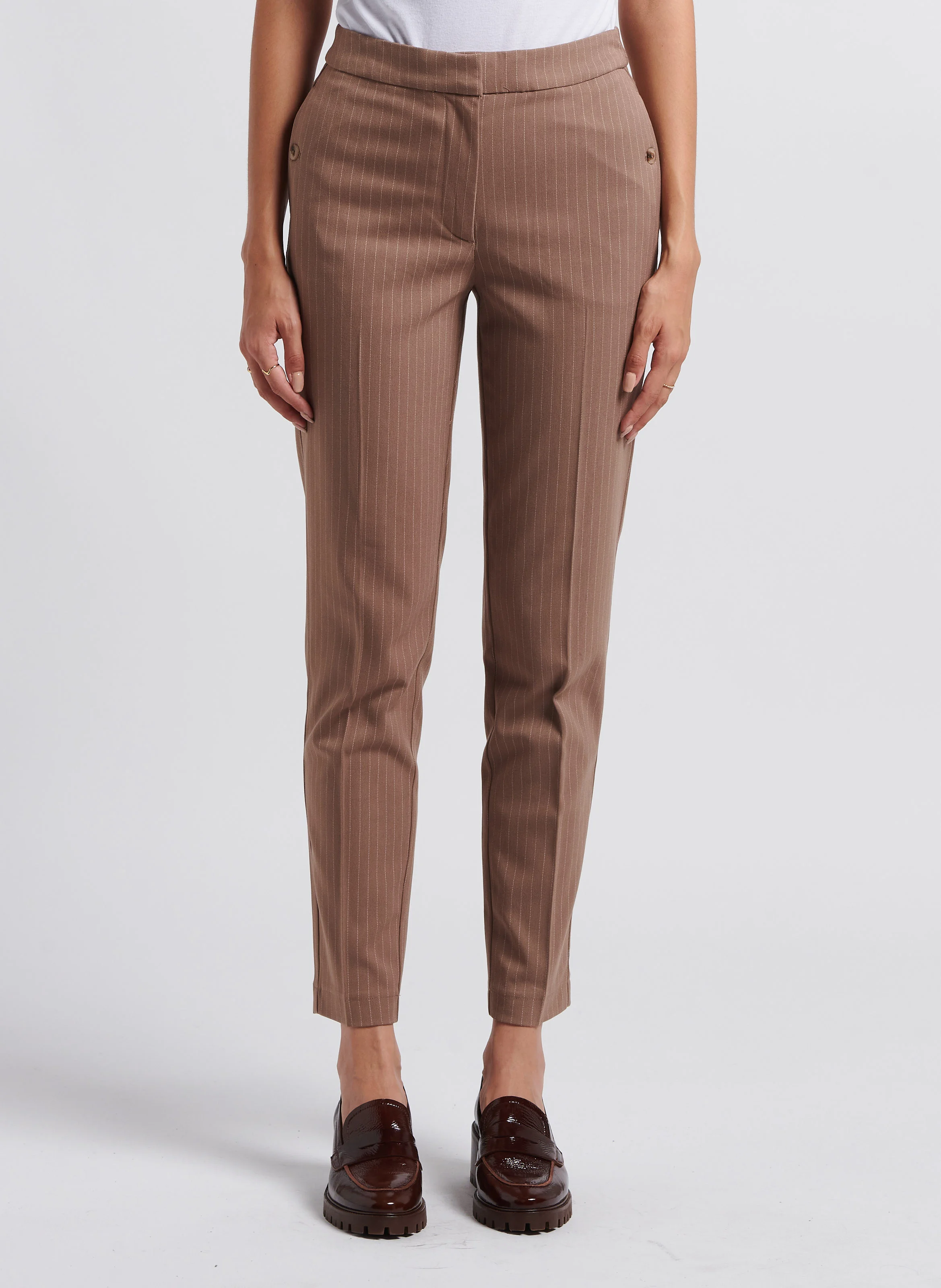 STRIKER - Pantalon taille haute fuselé | Marron