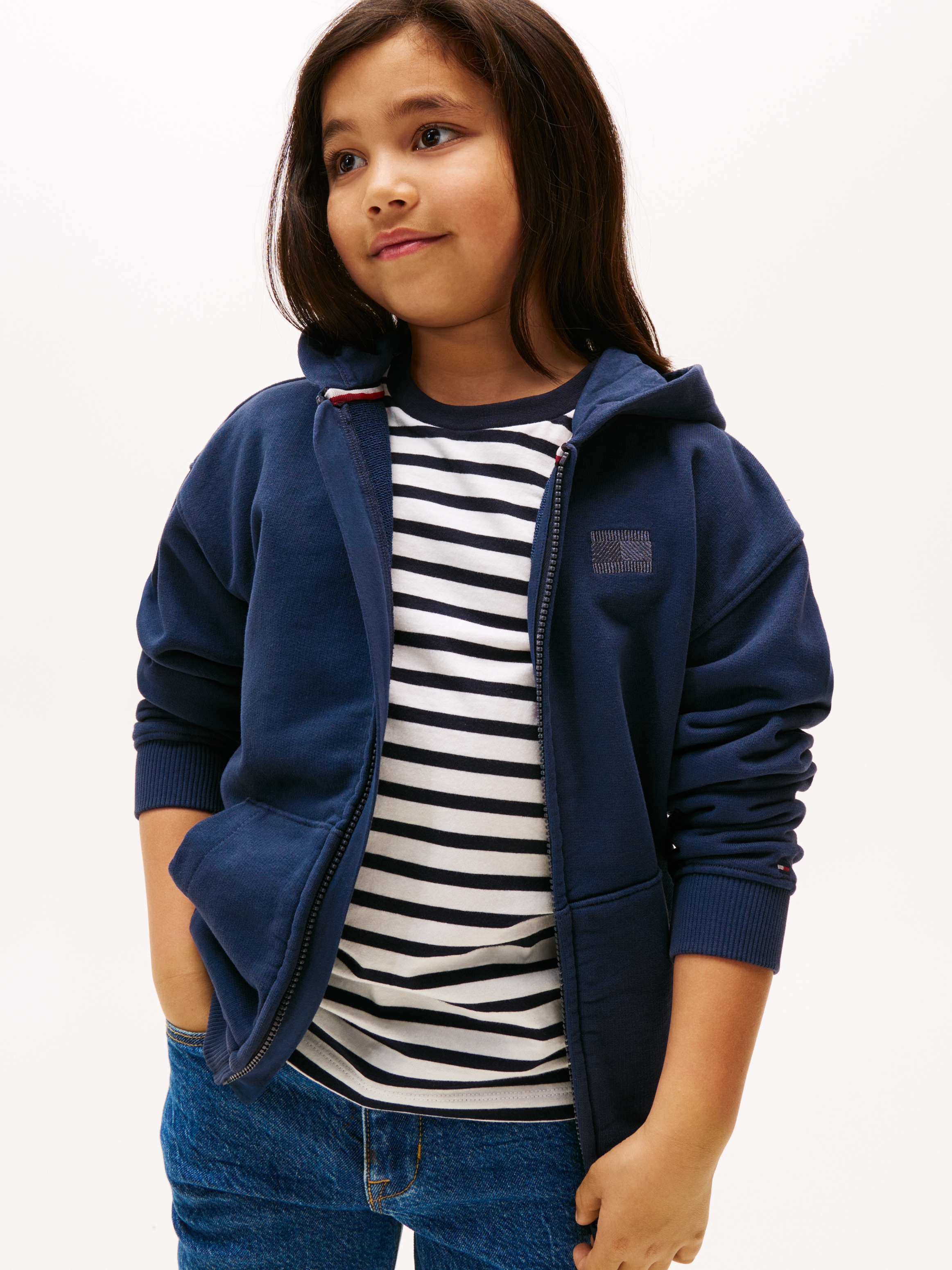 Tommy Hilfiger Kapuzensweatjacke »TONAL FLAG EMB  ZIP HOODIE«, für Kinder bis 16 Jahre, mit Kapuze