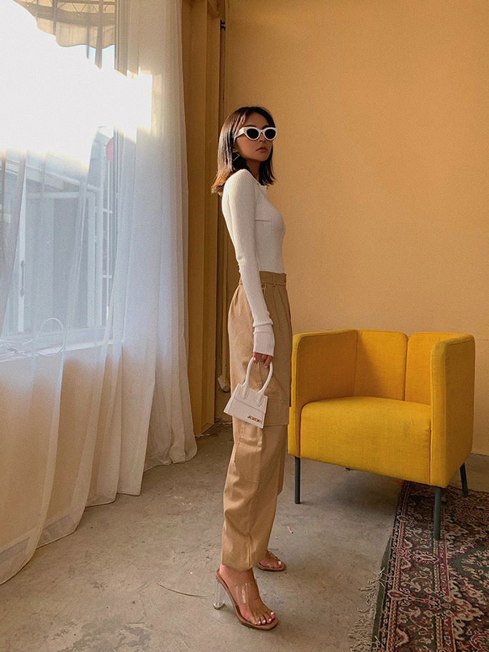 Colada - Diepe V-hals gebreide crop top met kraag