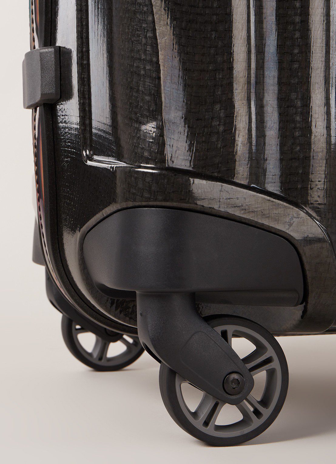 Samsonite Cosmolite Spinner 69 cm Iridescent