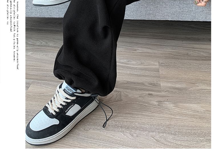 Kloitrinm - Cargo-joggingbroek met trekkoord in de taille en wijde pijpen