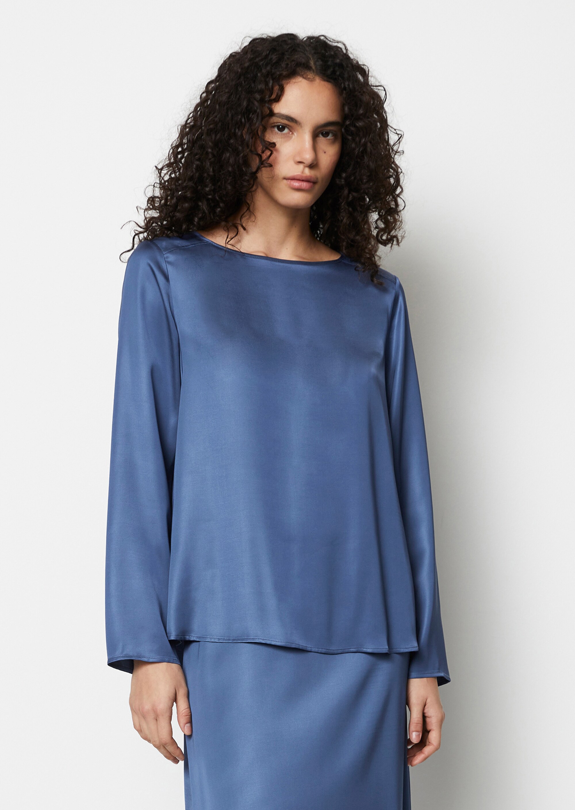 Fließendes Blusenshirt regularaus Viskose-Satin