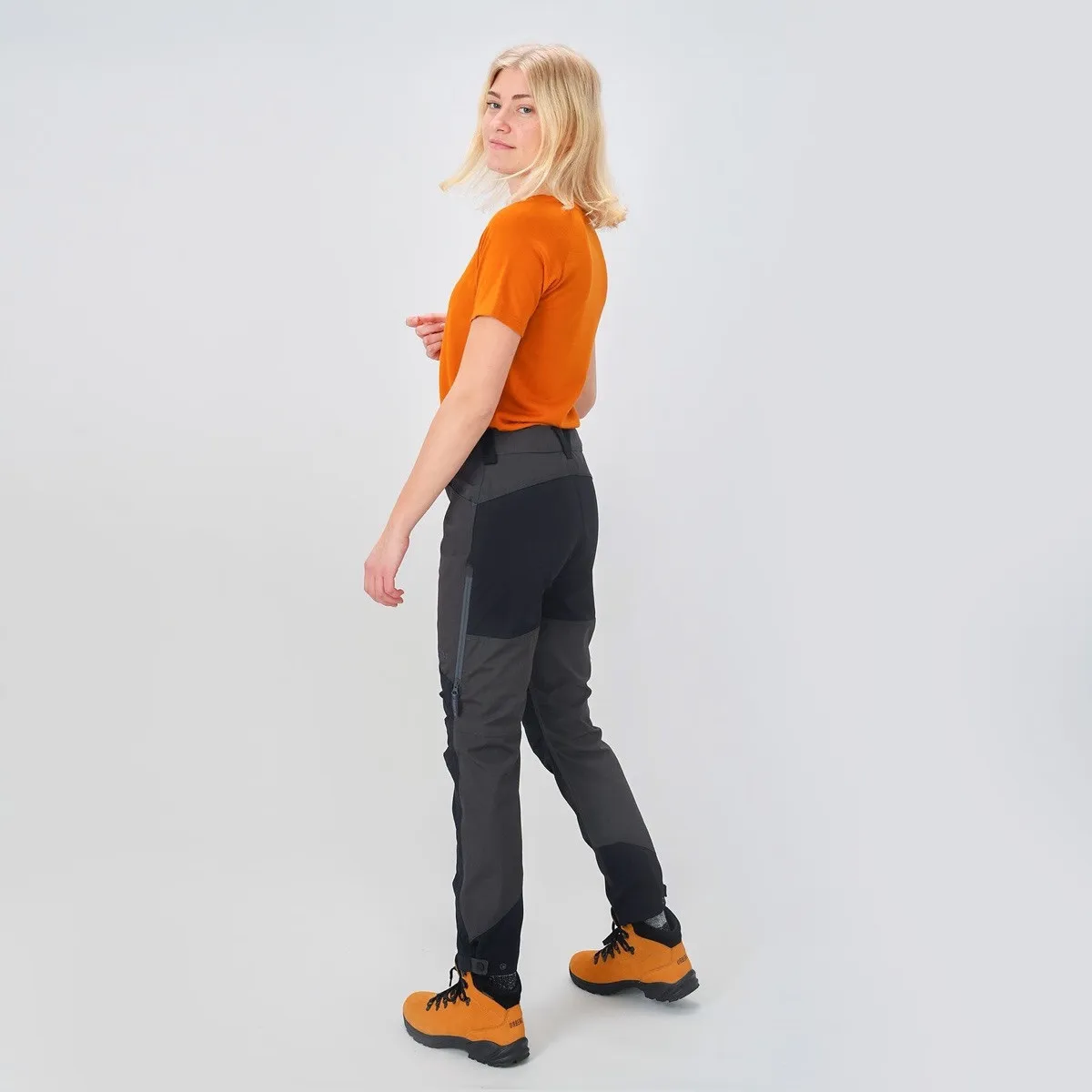 Urberg Women's Bjørndalen Hiking Pants Silver Pine