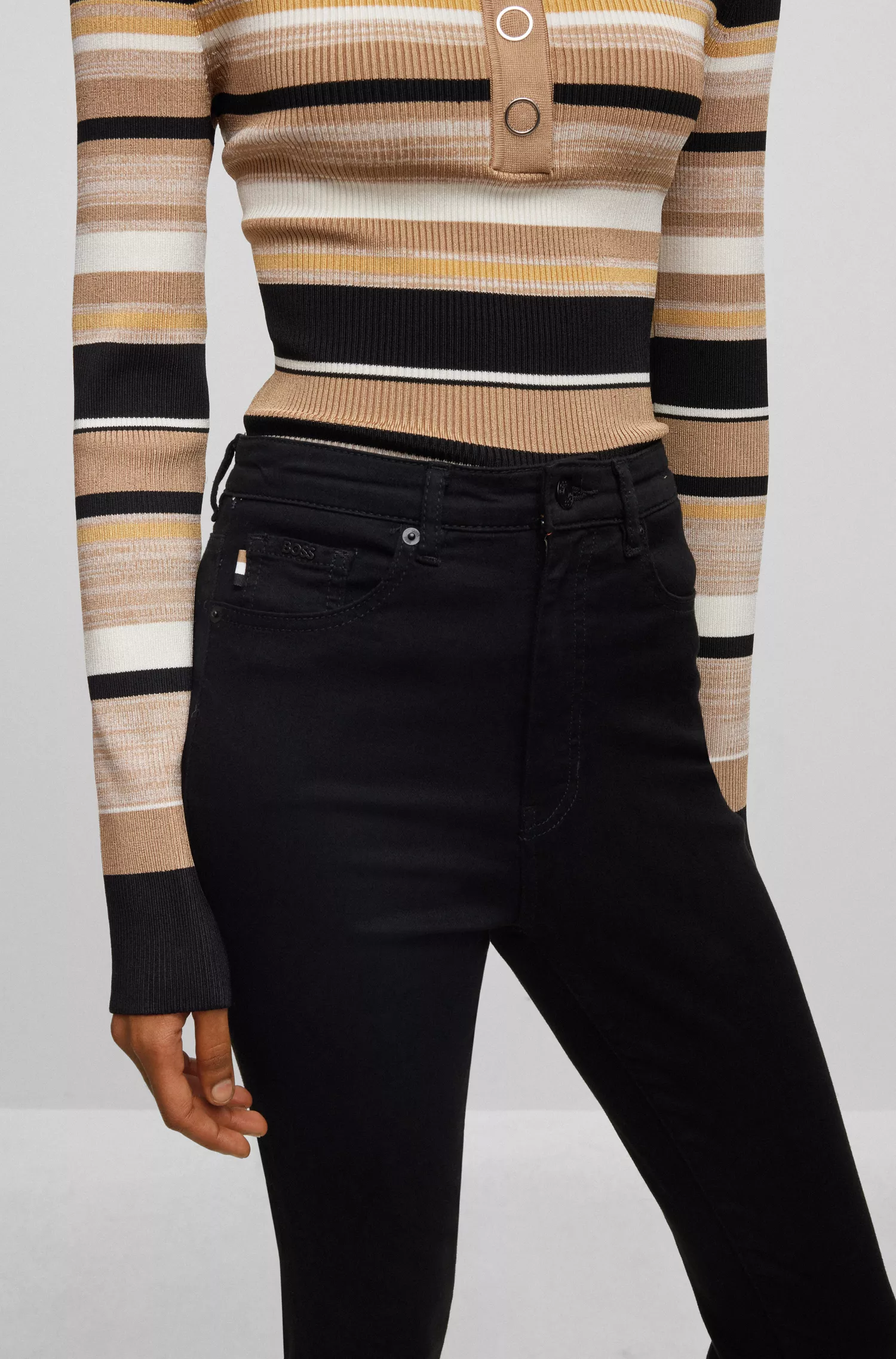Calça jeans cropped de cintura alta BOSS preta em denim power-stretch preto