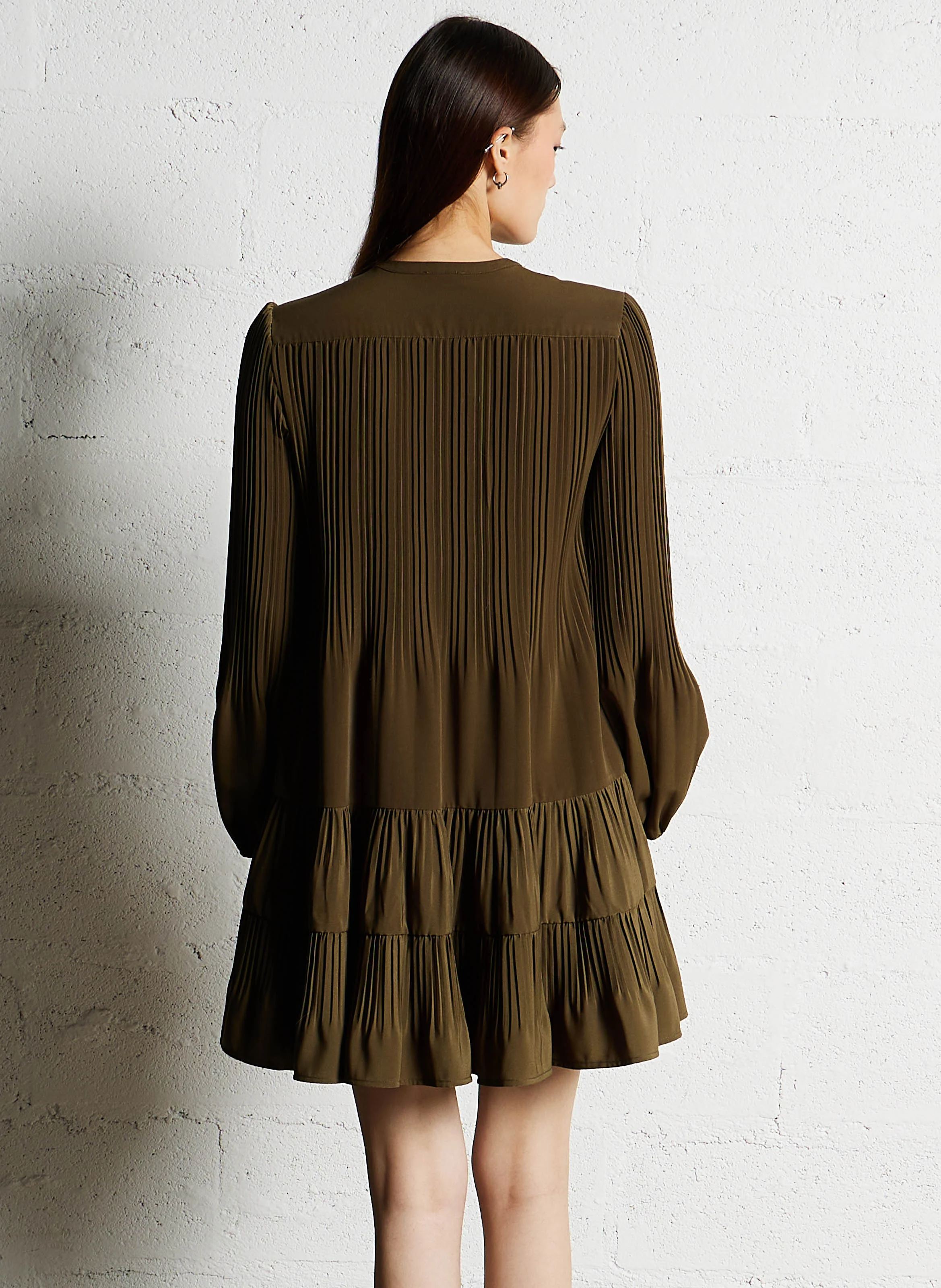 Robe courte col rond plissée| Vert