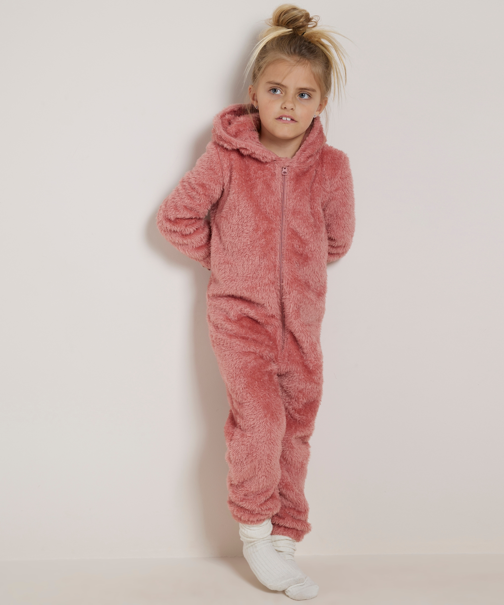 onesie met capuchon oortjes