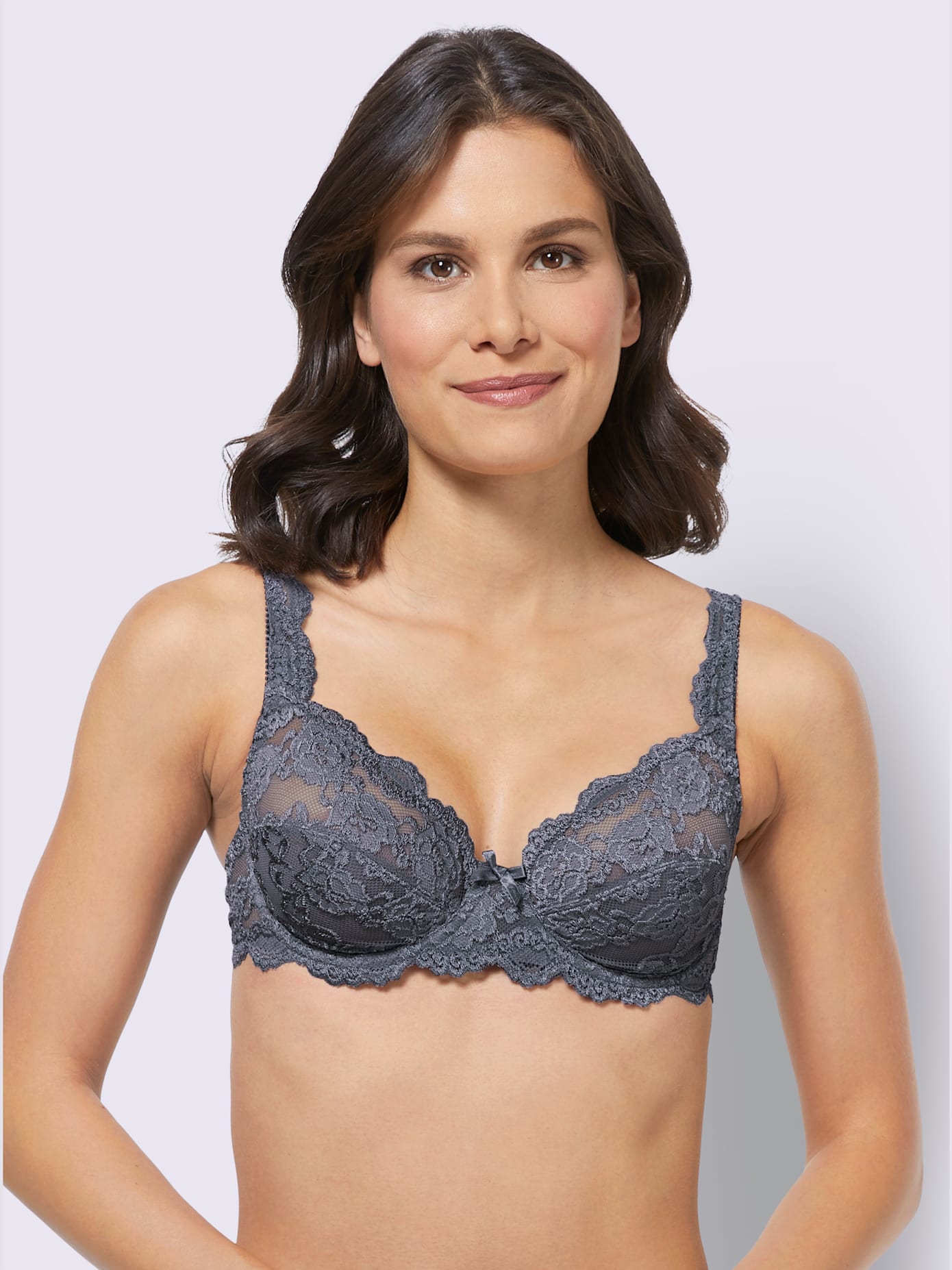 Soutien-gorge à armatures bon. b, c, d, e