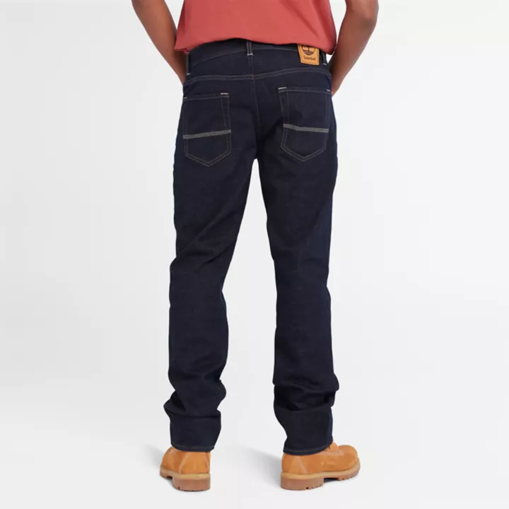 Calça jeans Stretch Core masculina na cor índigo.
