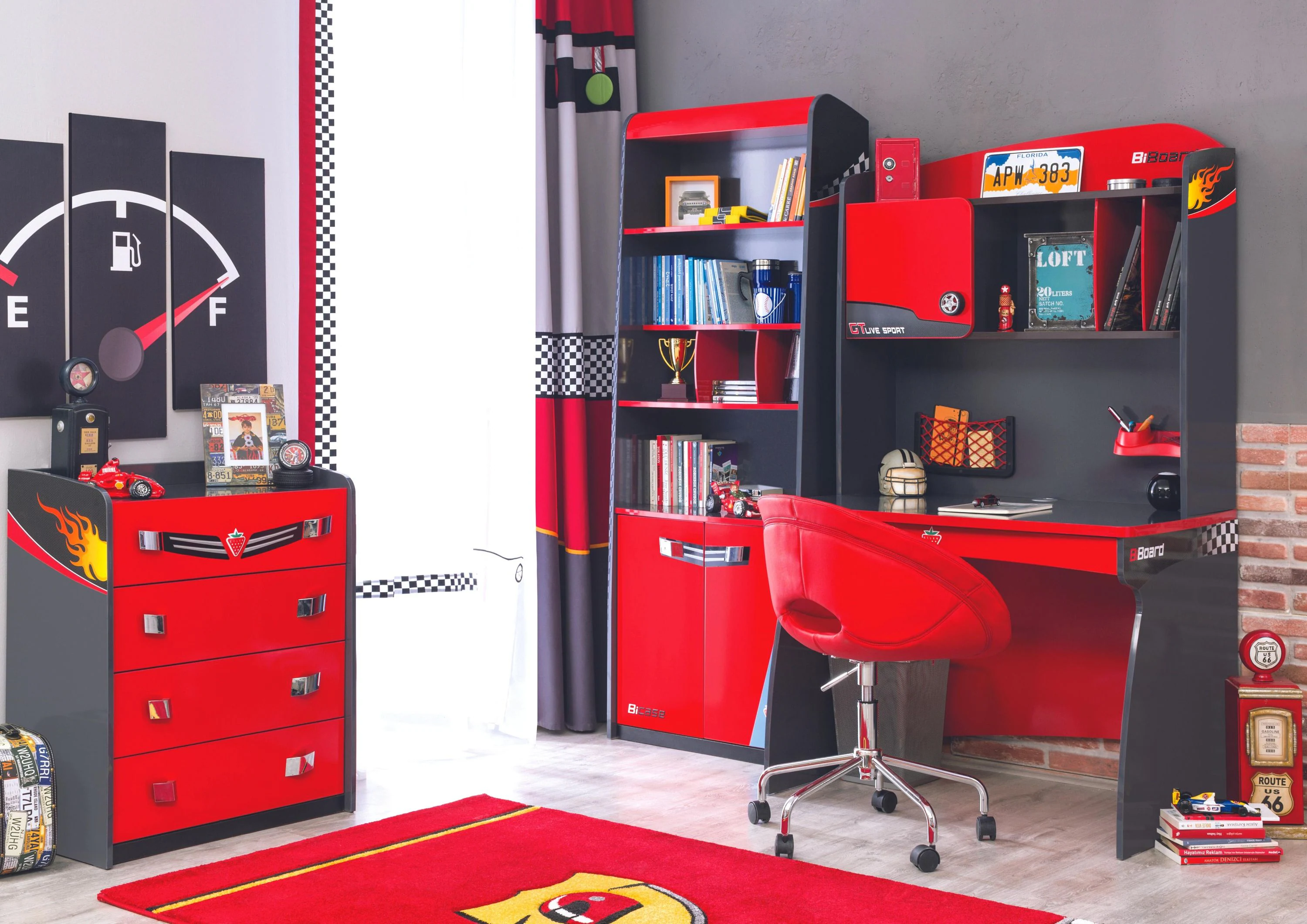 Kinderzimmer Bücherregal mit vier Böden und Schrank
