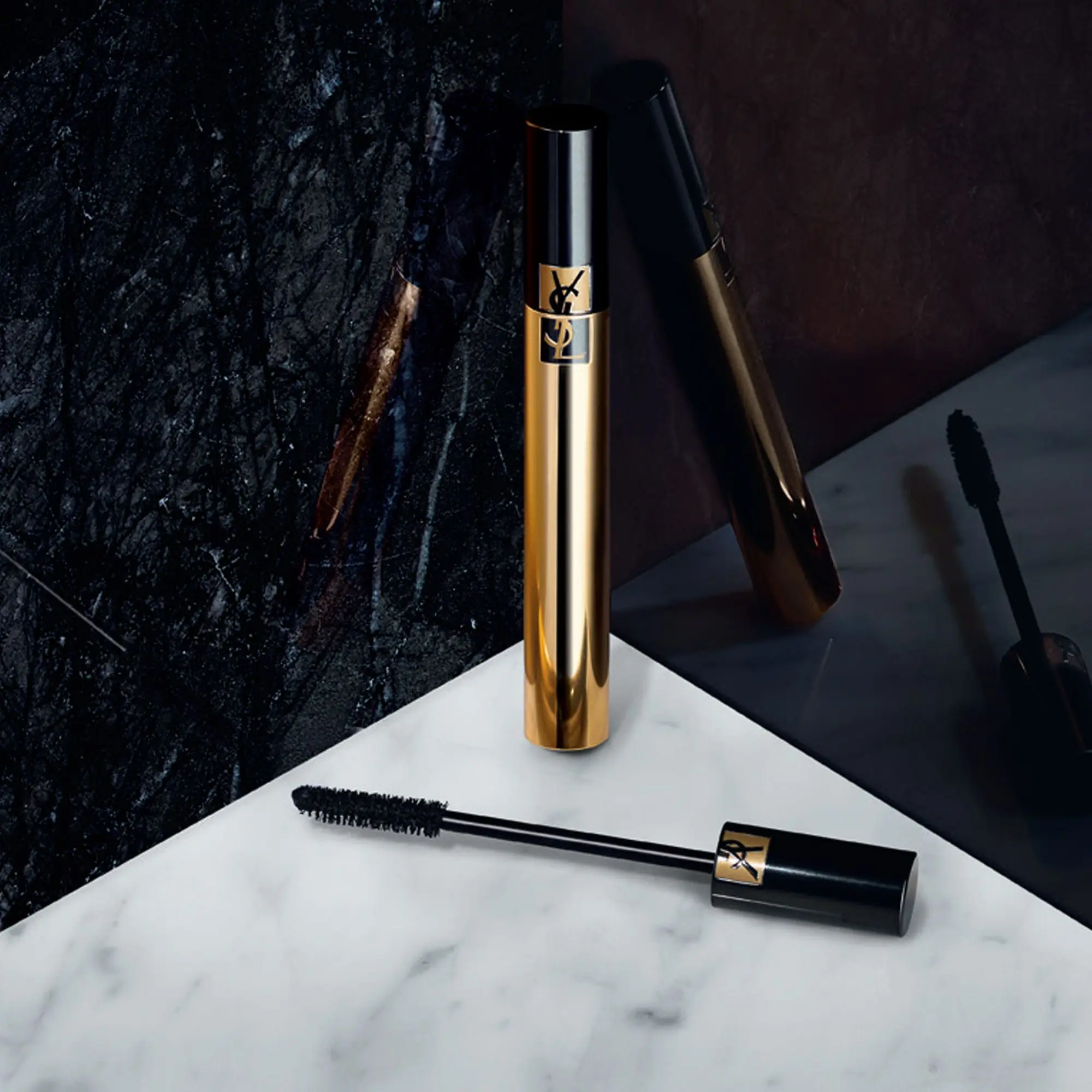 Yves Saint Laurent - VOLUME EFFET FAUX CILS RADICAL Mascara Noir Intense- Mascaras