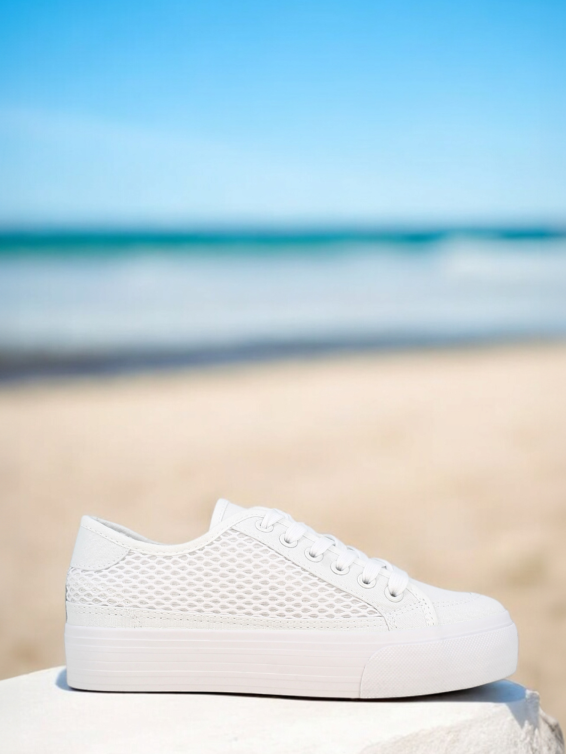 Duffy Mineo White