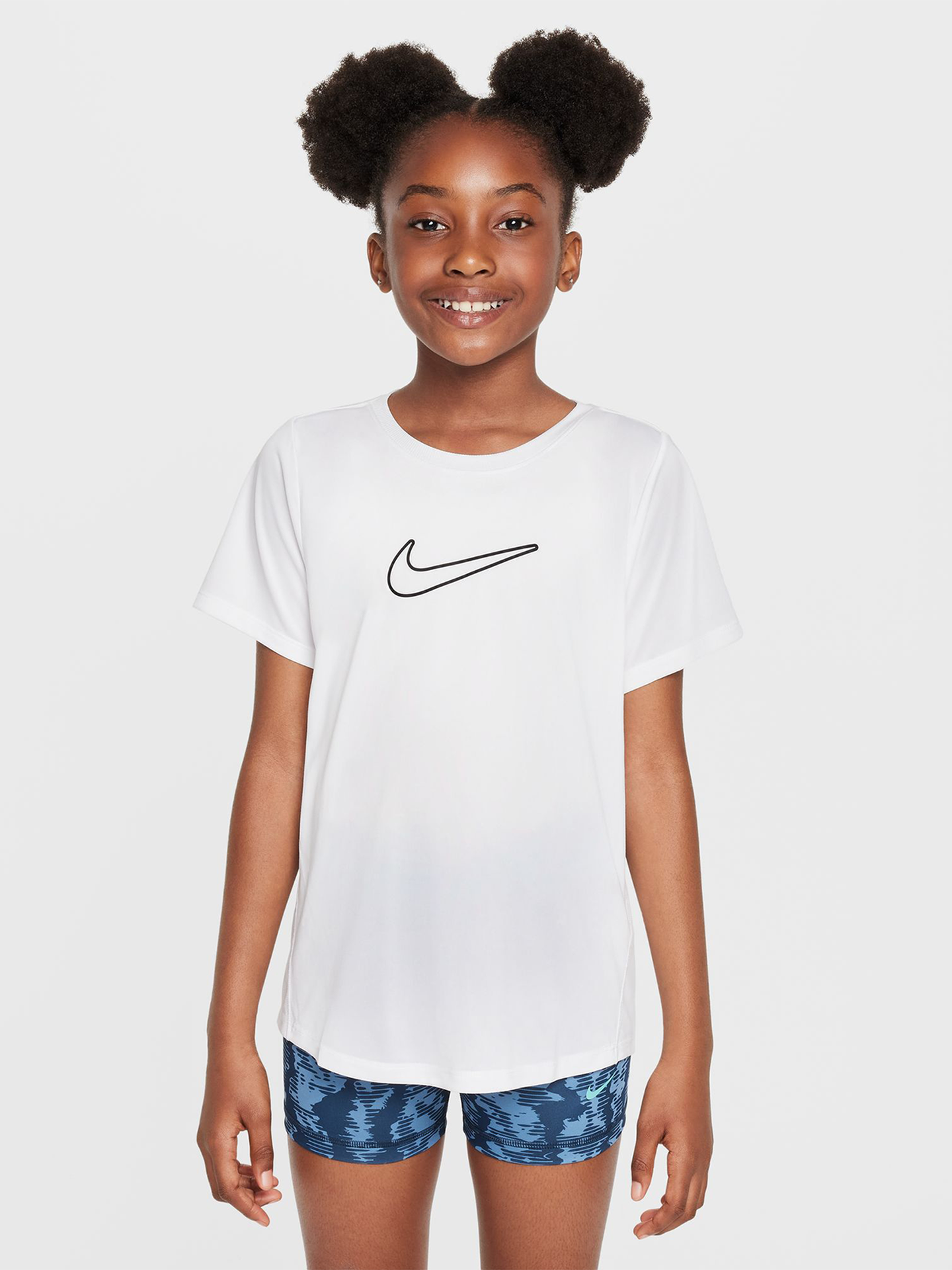 One Fitted Tee
