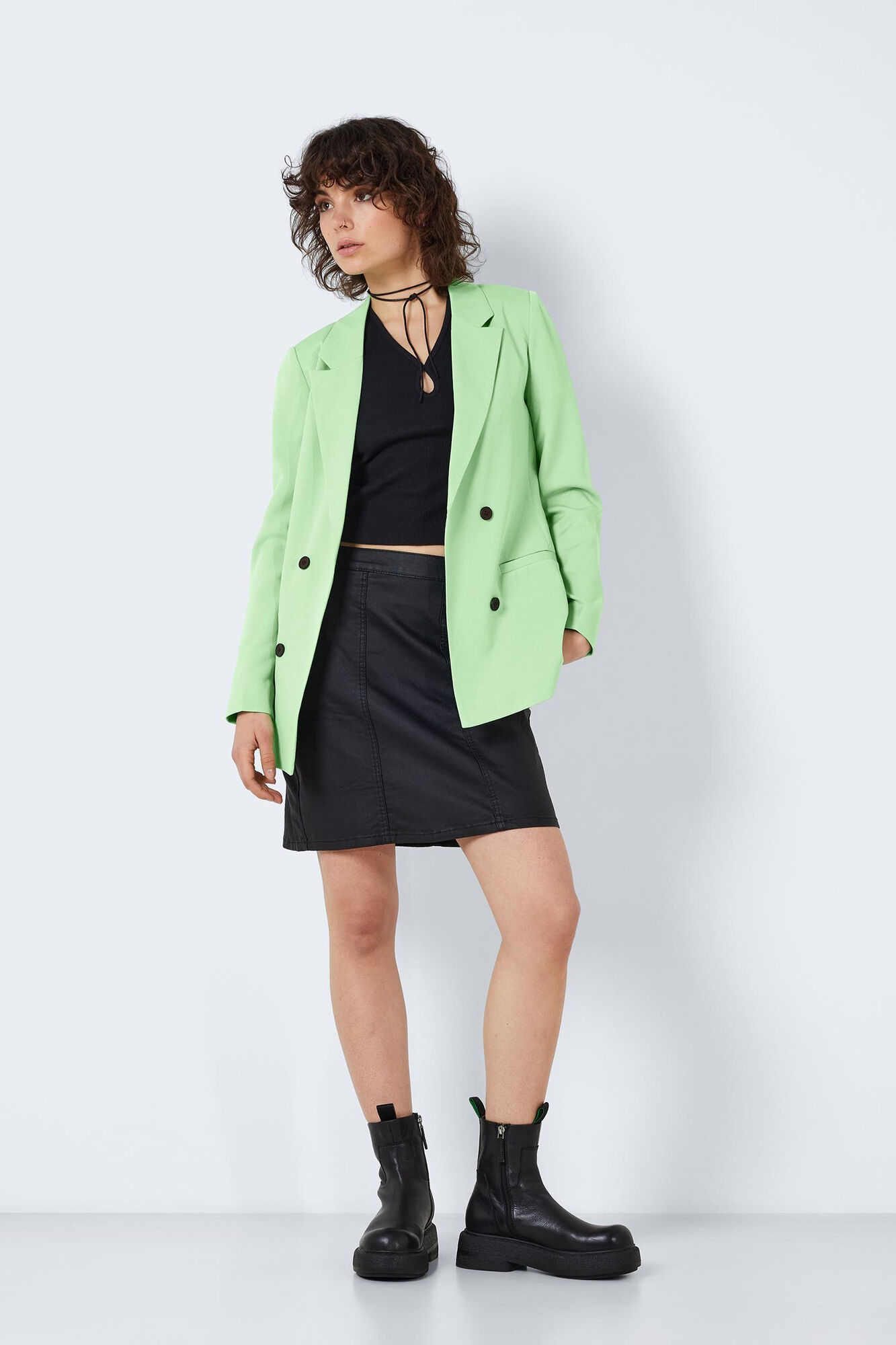 Blazer com gola de lapela entalhada