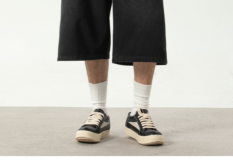 AXEN - Mid Rise Washed Capri Wijde Pijp Jorts