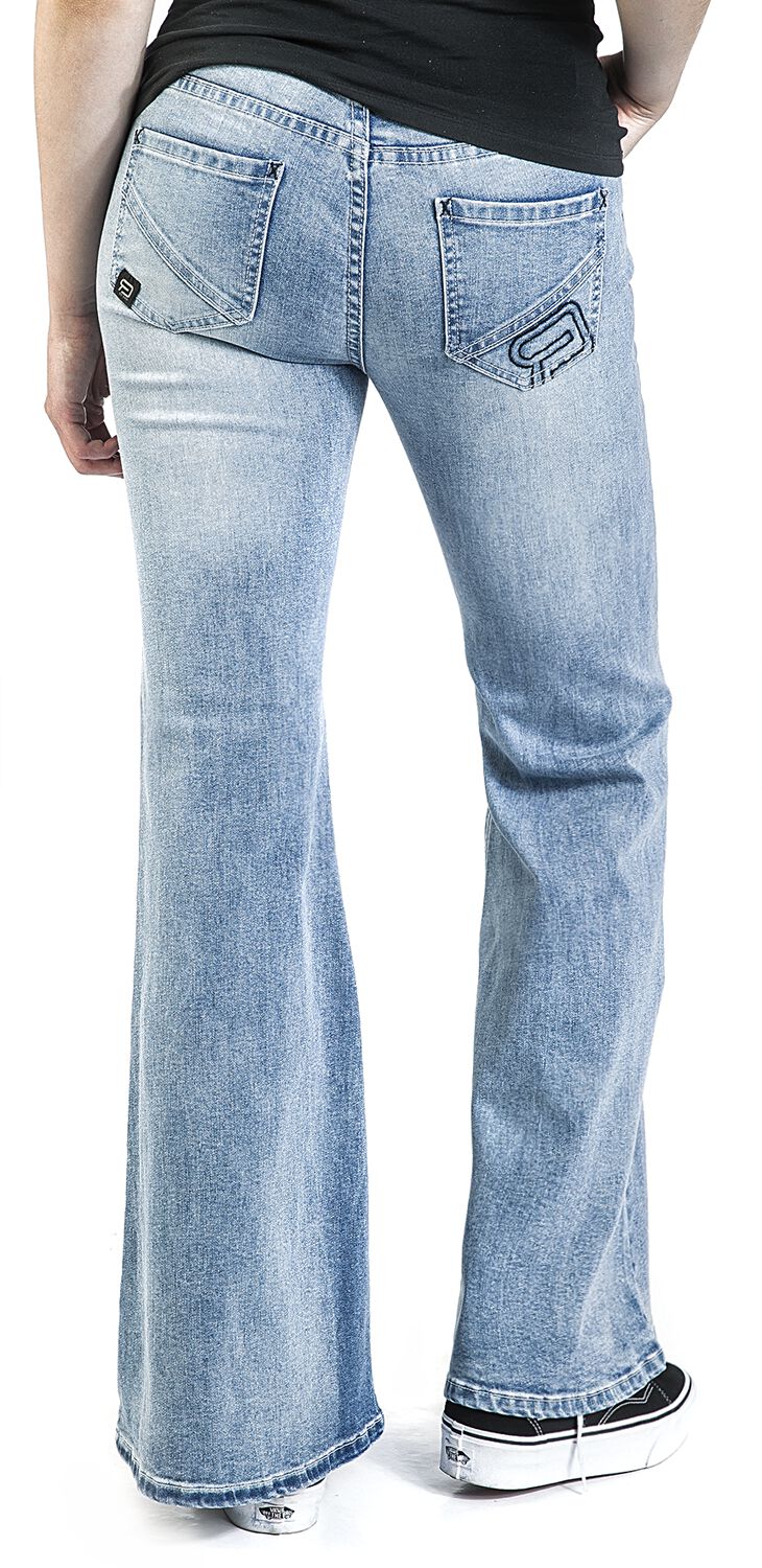 Jil | RED by EMP Jean