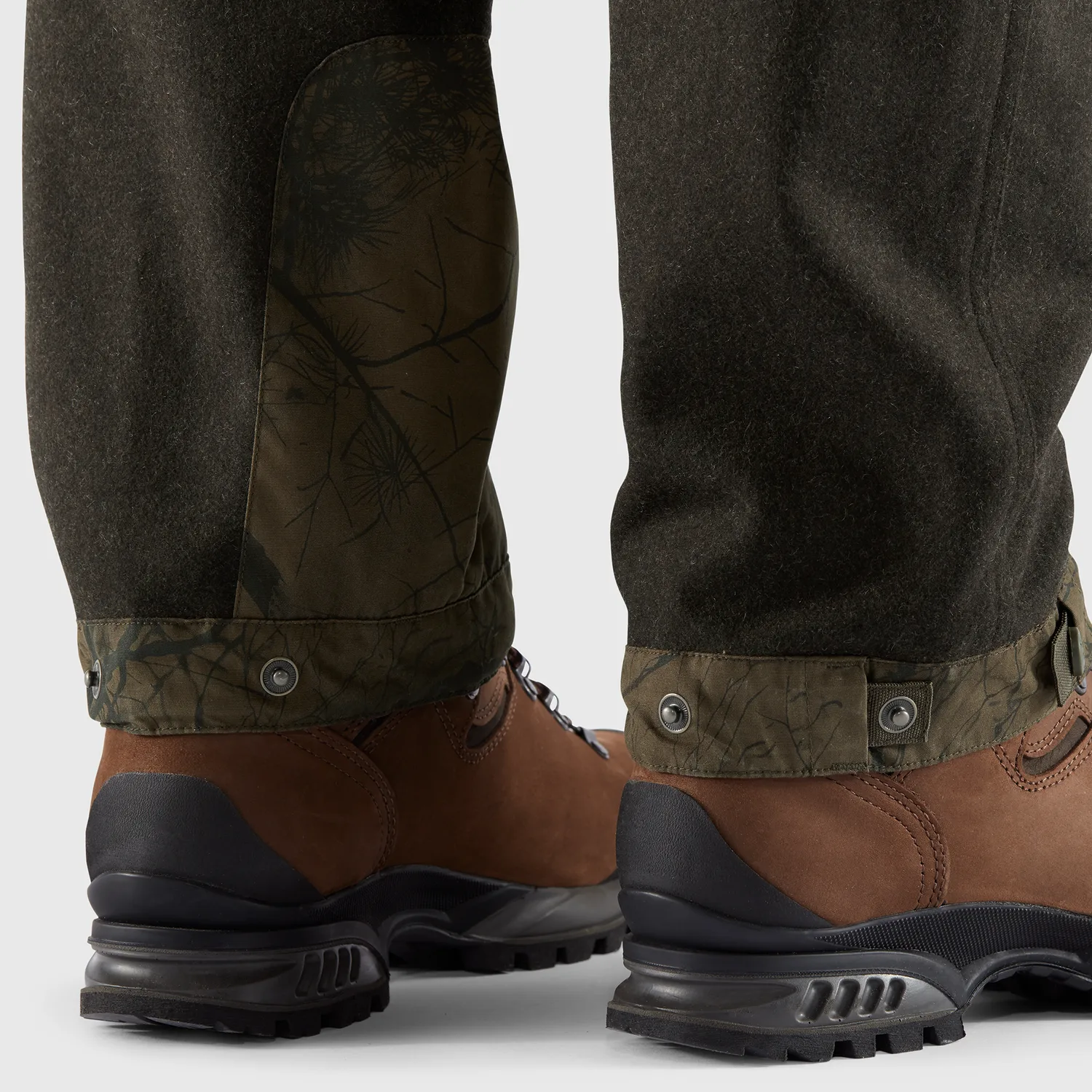 Fjällräven Men's Värmland Wool Trousers Dark Olive/Dark Olive Camo
