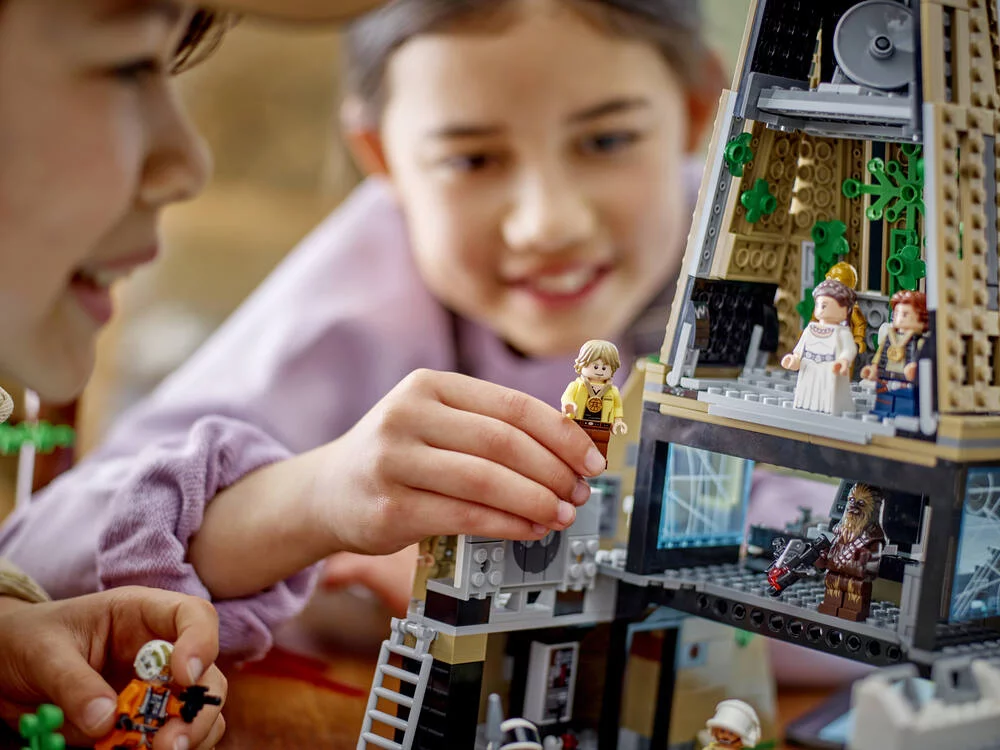 LEGO®STAR WARS™ 75365 - LA BASE REBELLE DE YAVIN 4
