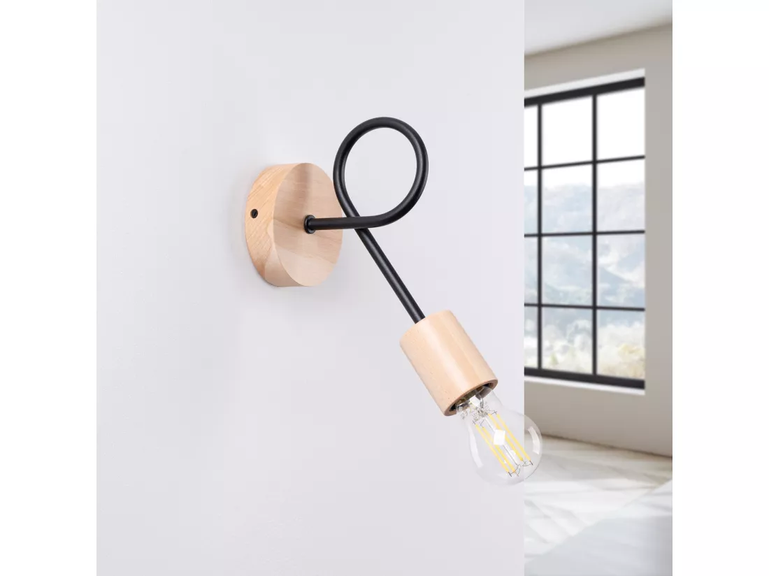 Applique Ember minimaliste en acier/bois - 1 sources lumineuses - L.10 x H.24 cm - noir/bois naturel